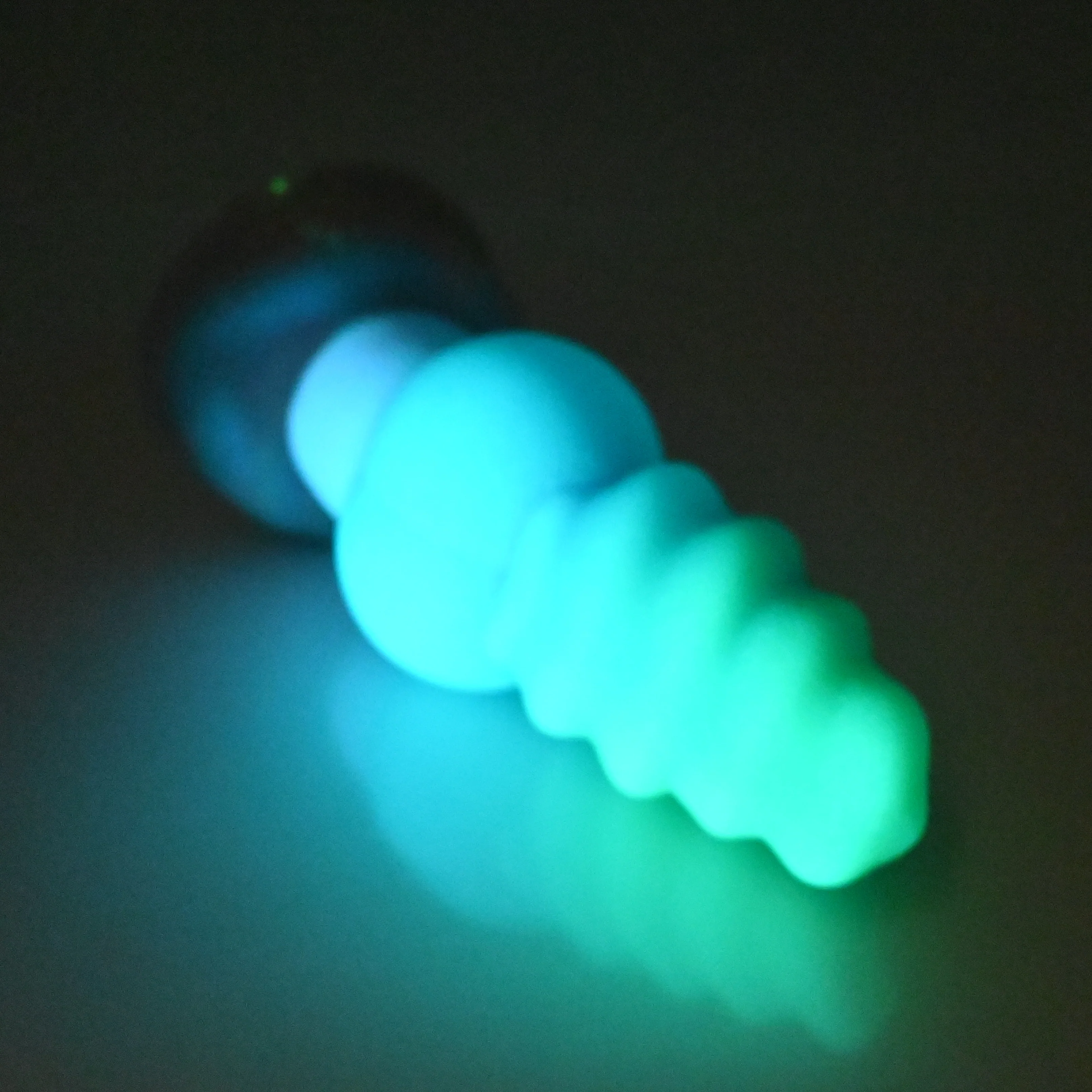 P3SBQ09 Pluto Medium 0030 UV GITD - Image 4
