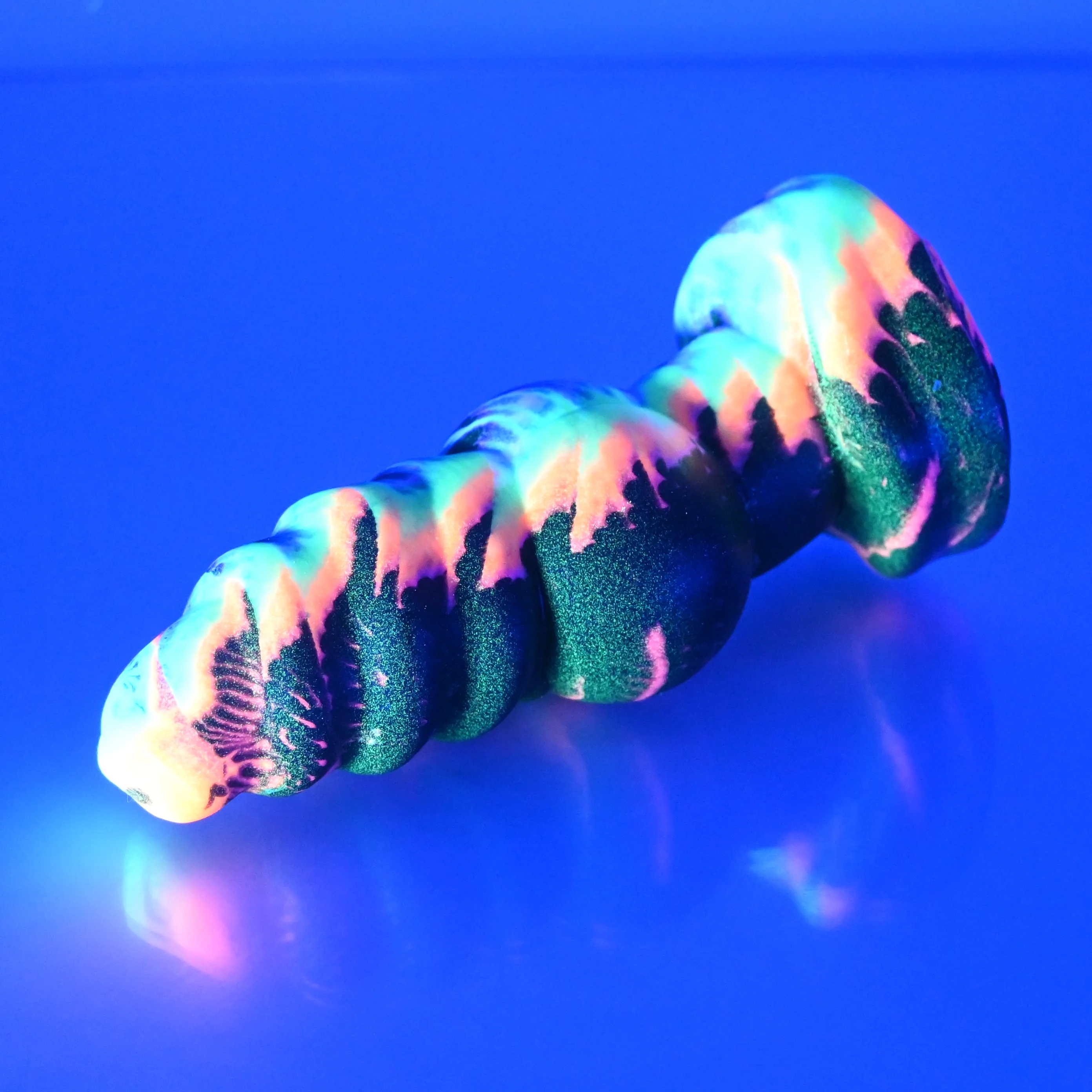 P1SCC47 Pluto Mini 0030 UV GITD - Image 3