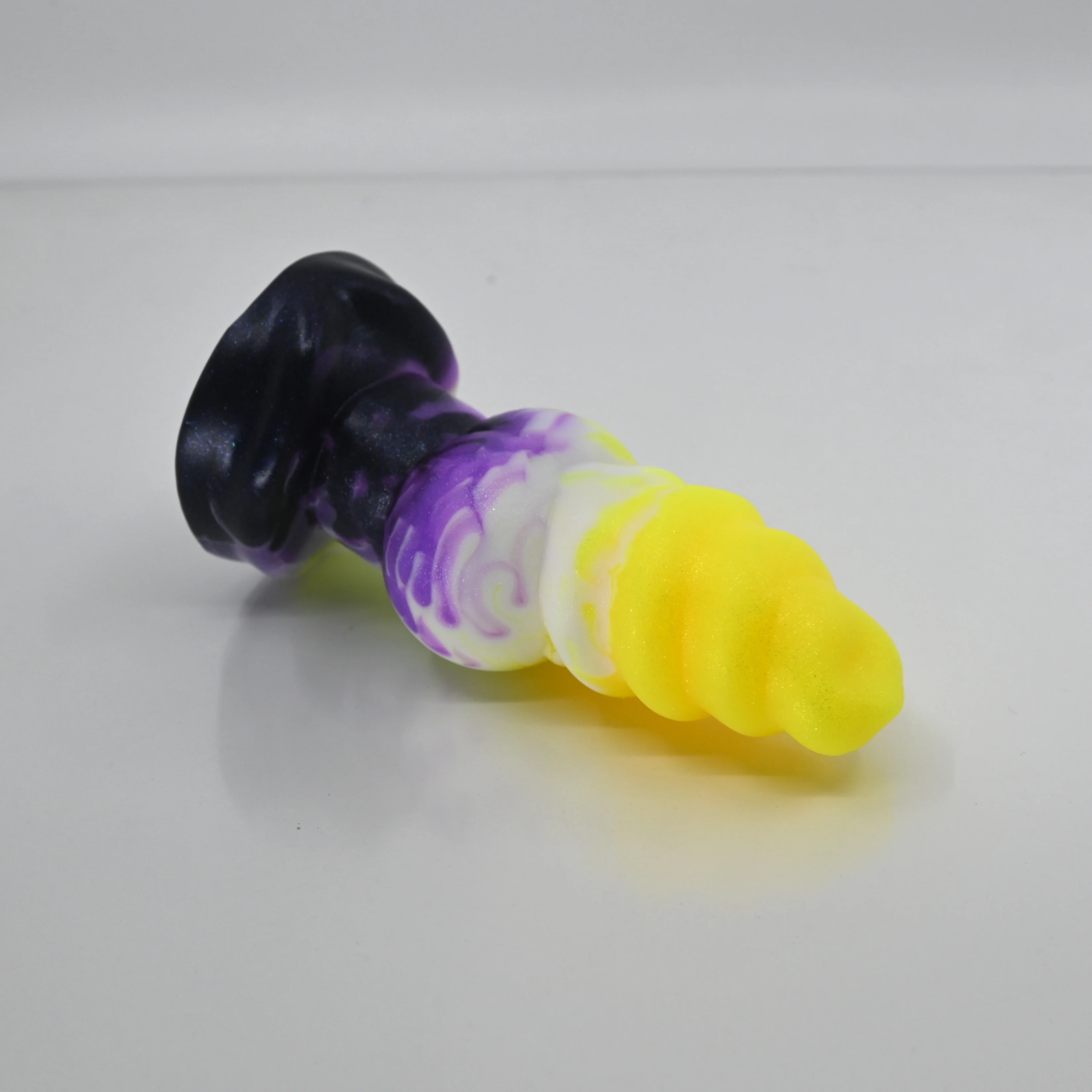 P1MCR49 Pluto Mini 0050 UV GITD