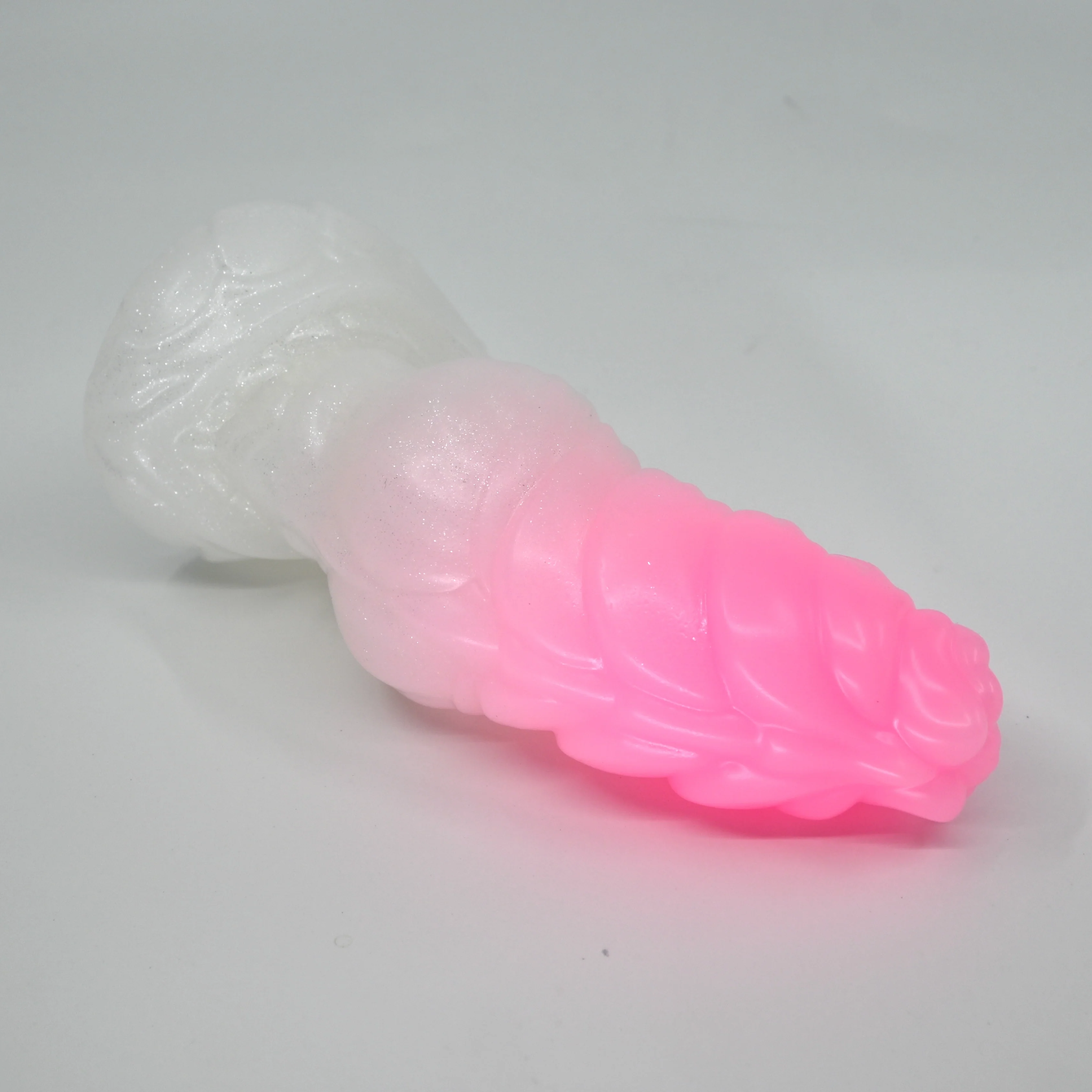 P2SGH76 Pluto Small 0030 UV GITD