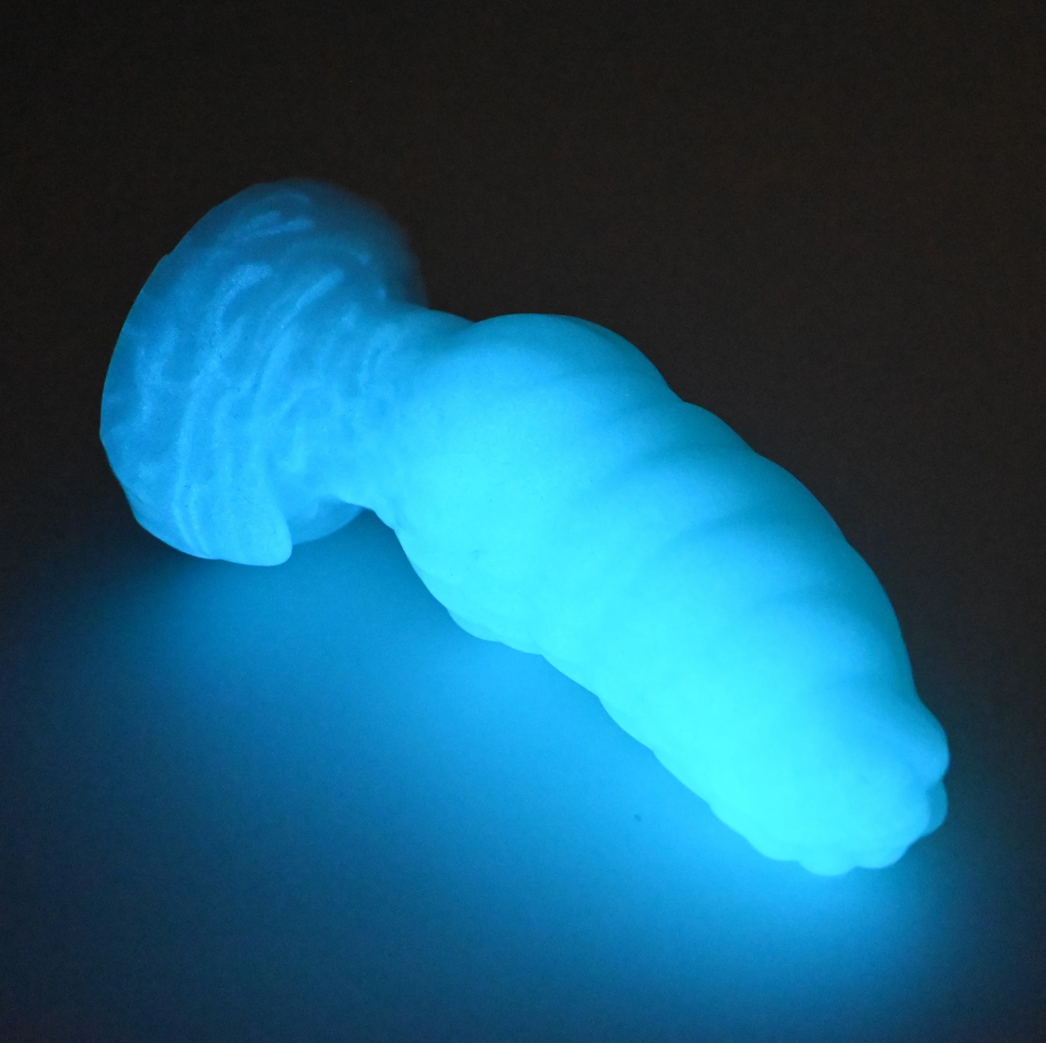 P2MGH77 Pluto Small 0050 UV GITD - Image 4