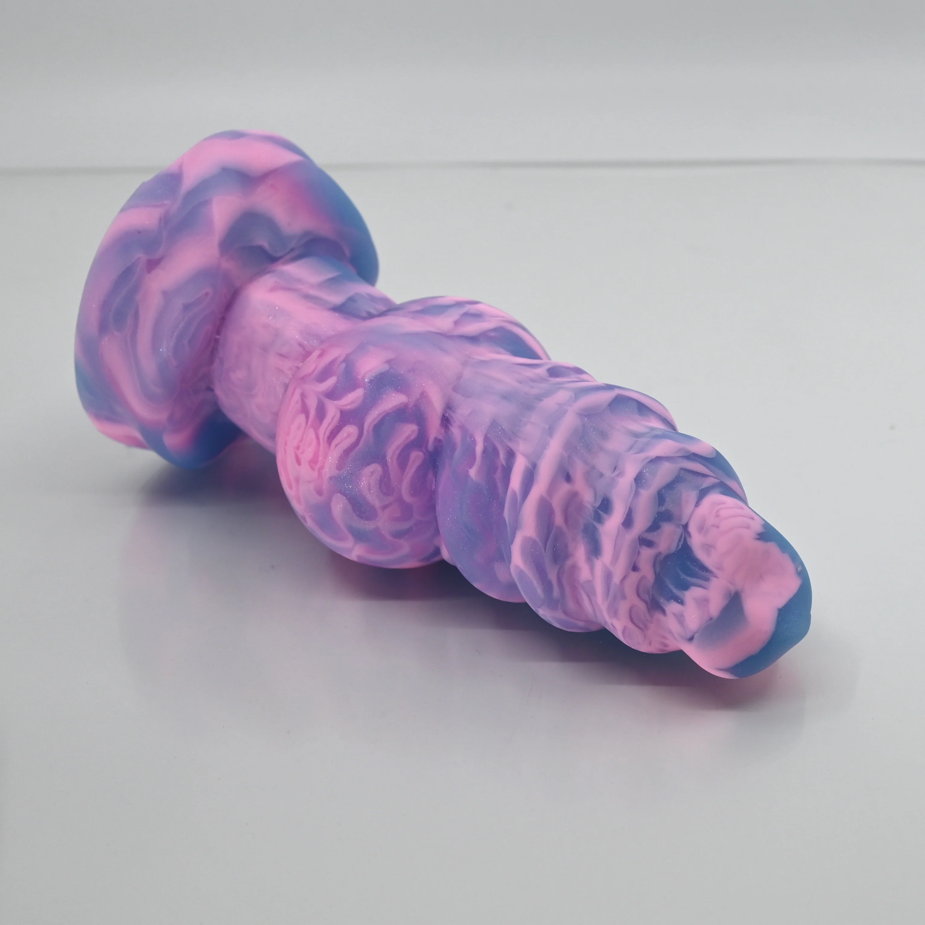 P2MCN70 Pluto Small 0050 UV GITD