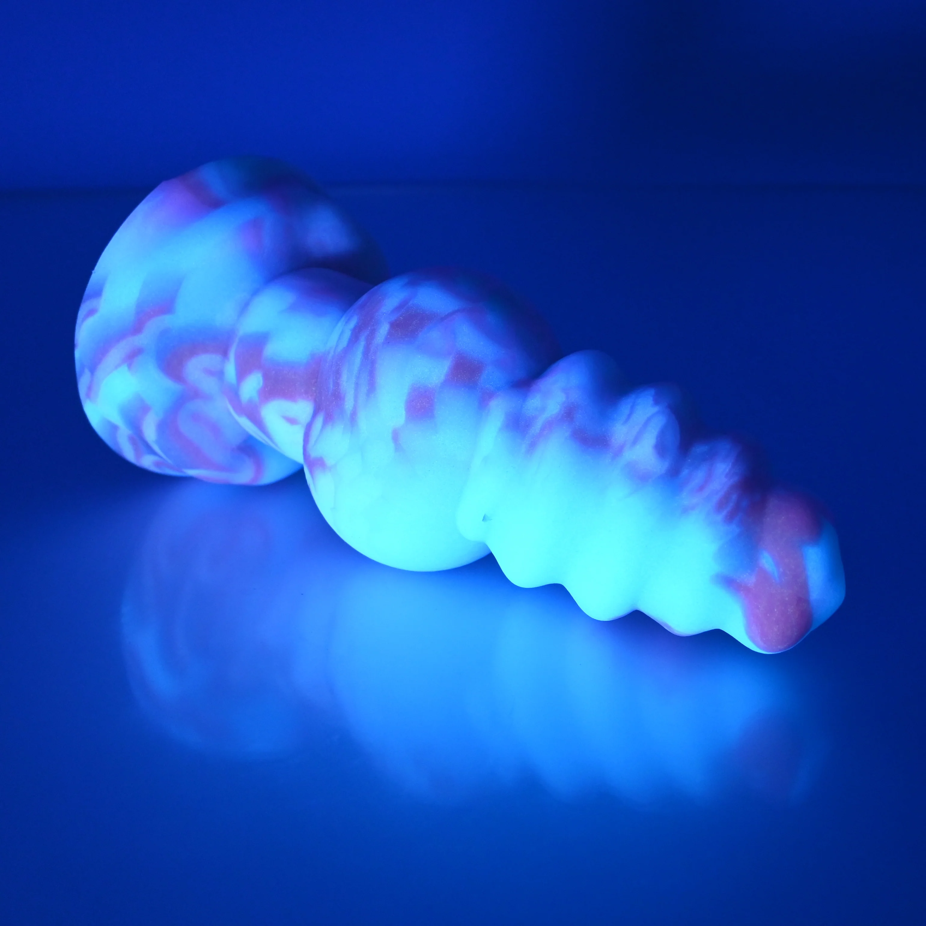 P2MCN70 Pluto Small 0050 UV GITD - Image 3