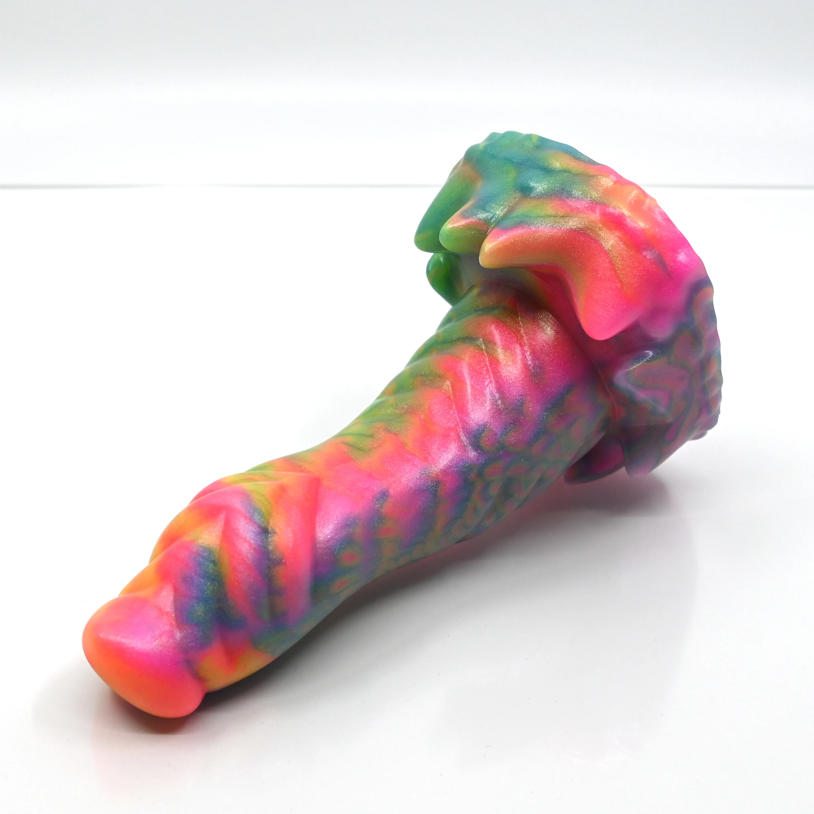 S2MAY44 Snark Small Medium UV GITD