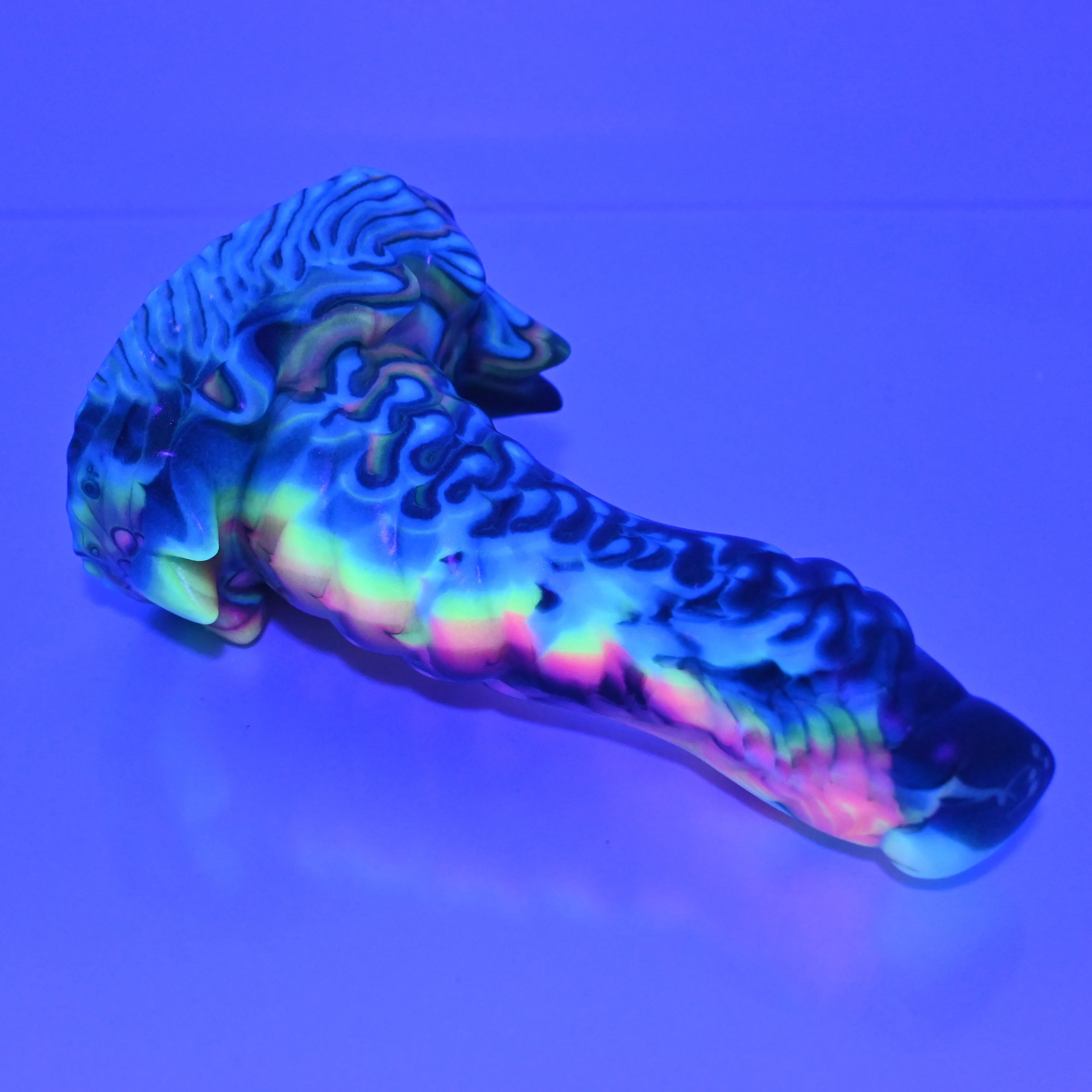 S2MAZ64 Snark Small Medium UV GITD - Image 3