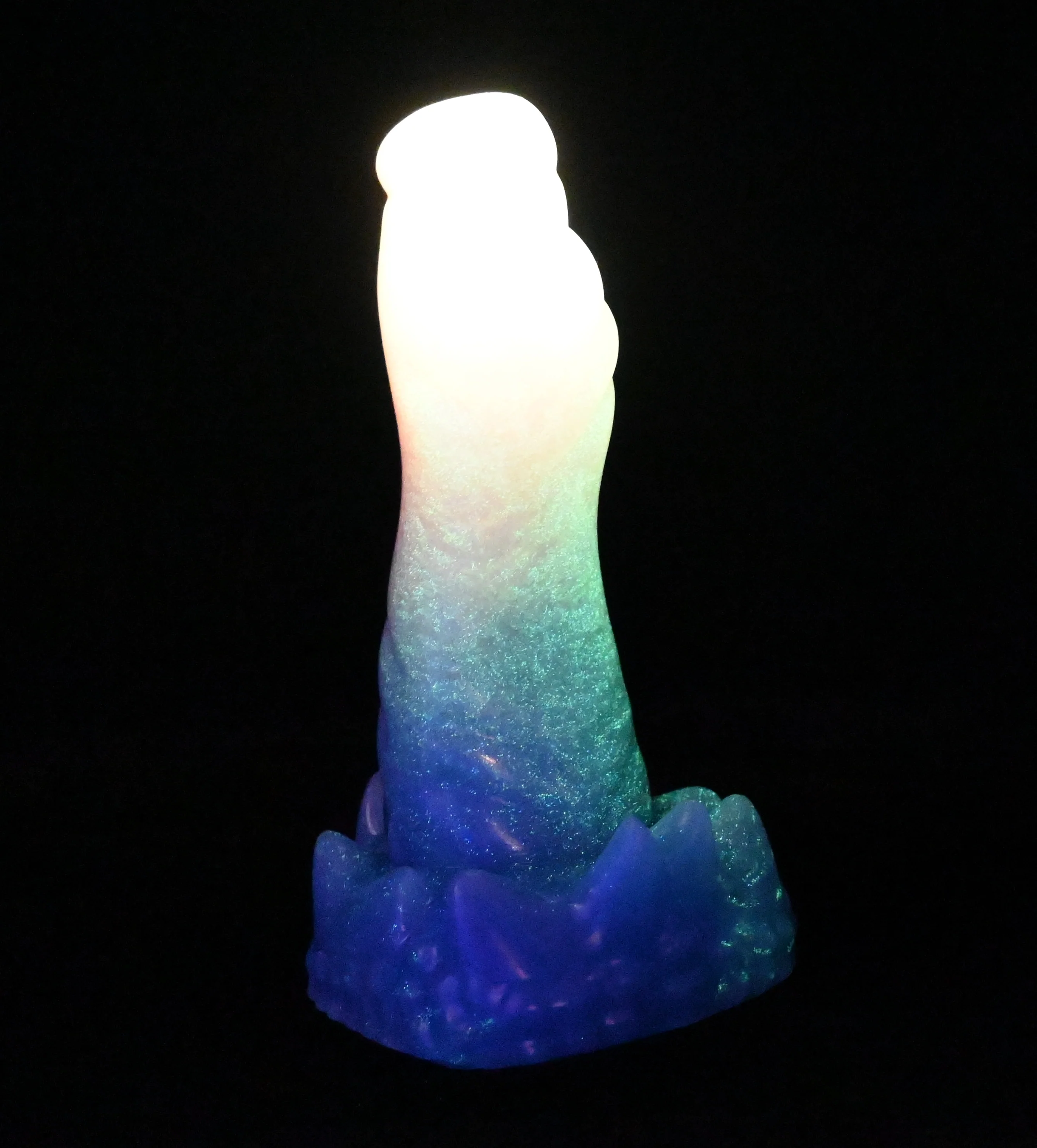 S2SAW17 Snark Small Soft UV GITD - Image 4
