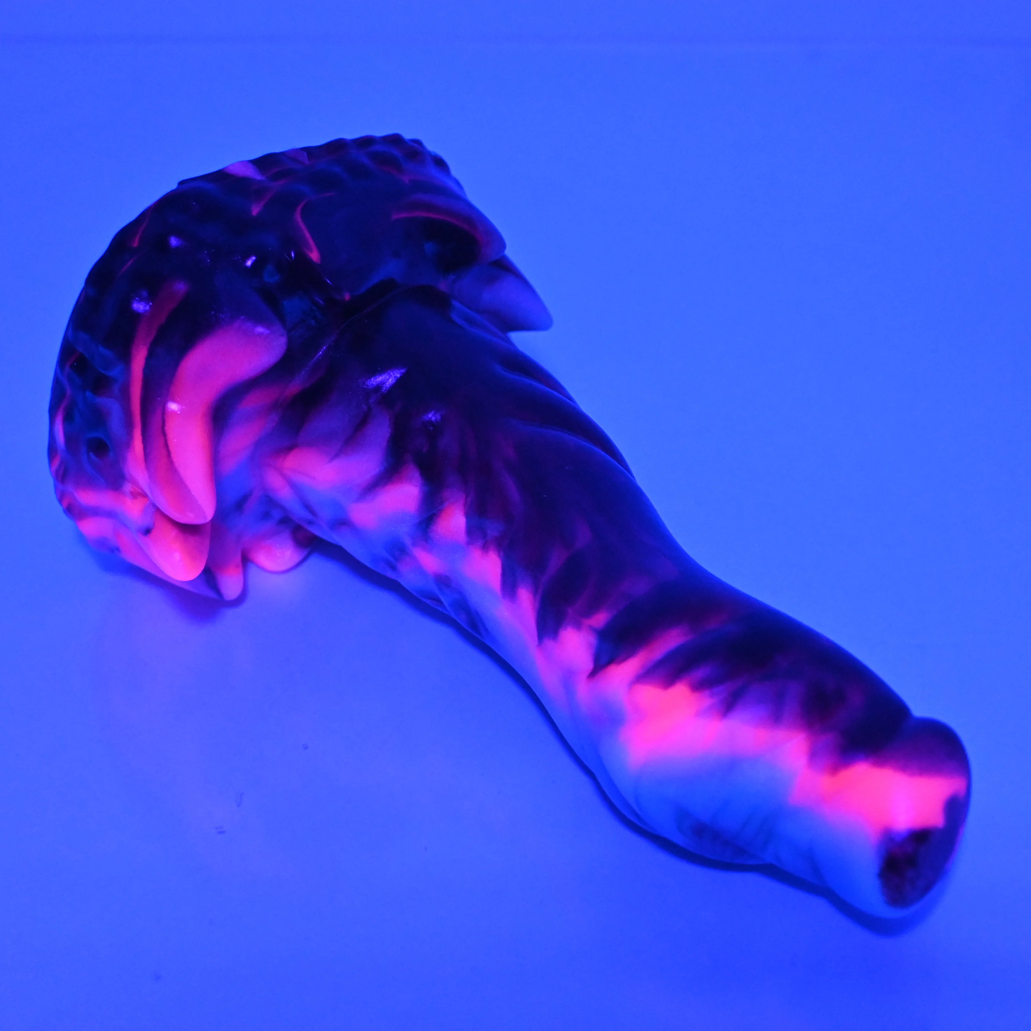 S2SBD22 Snark Small Soft UV GITD - Image 3