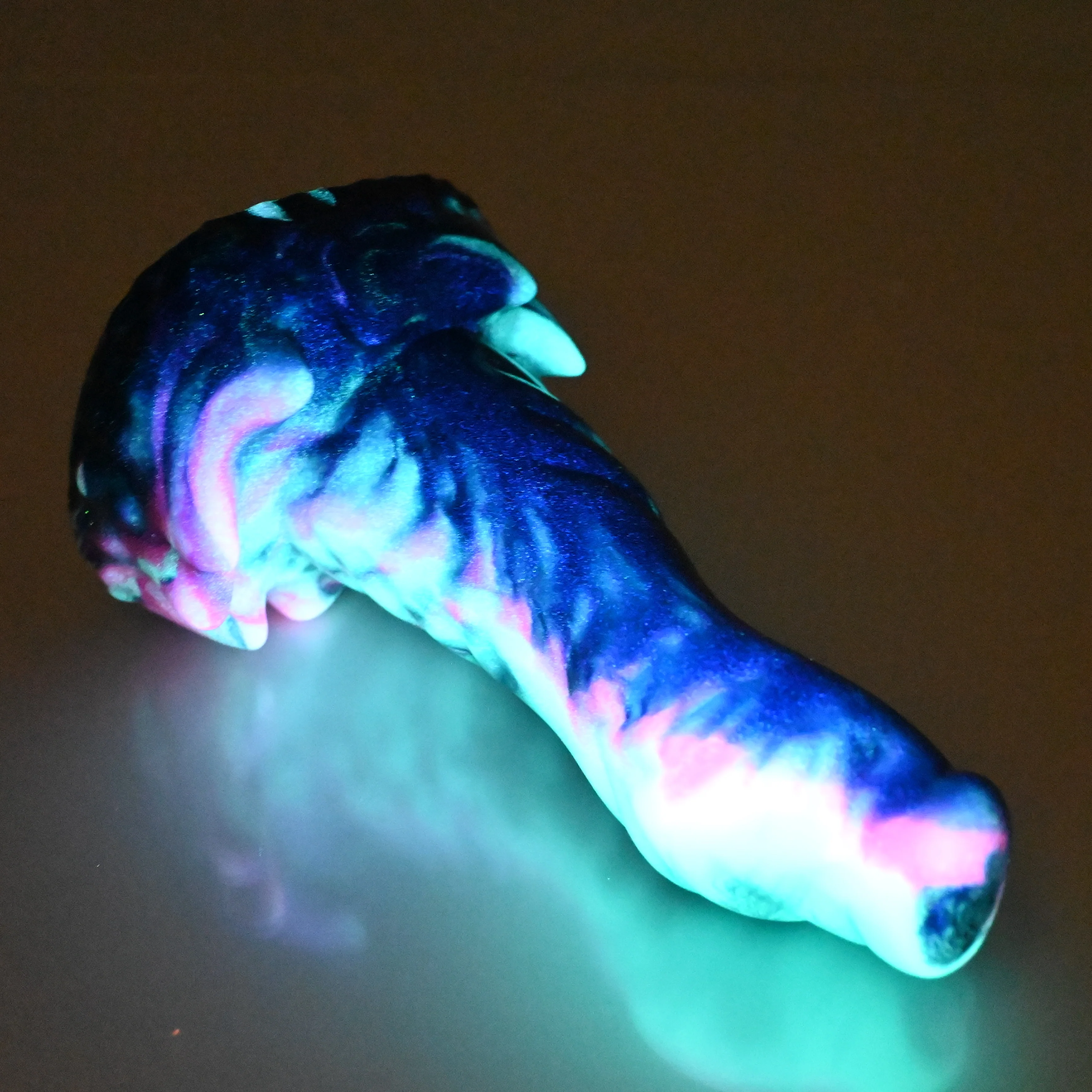 S2SBD22 Snark Small Soft UV GITD - Image 4