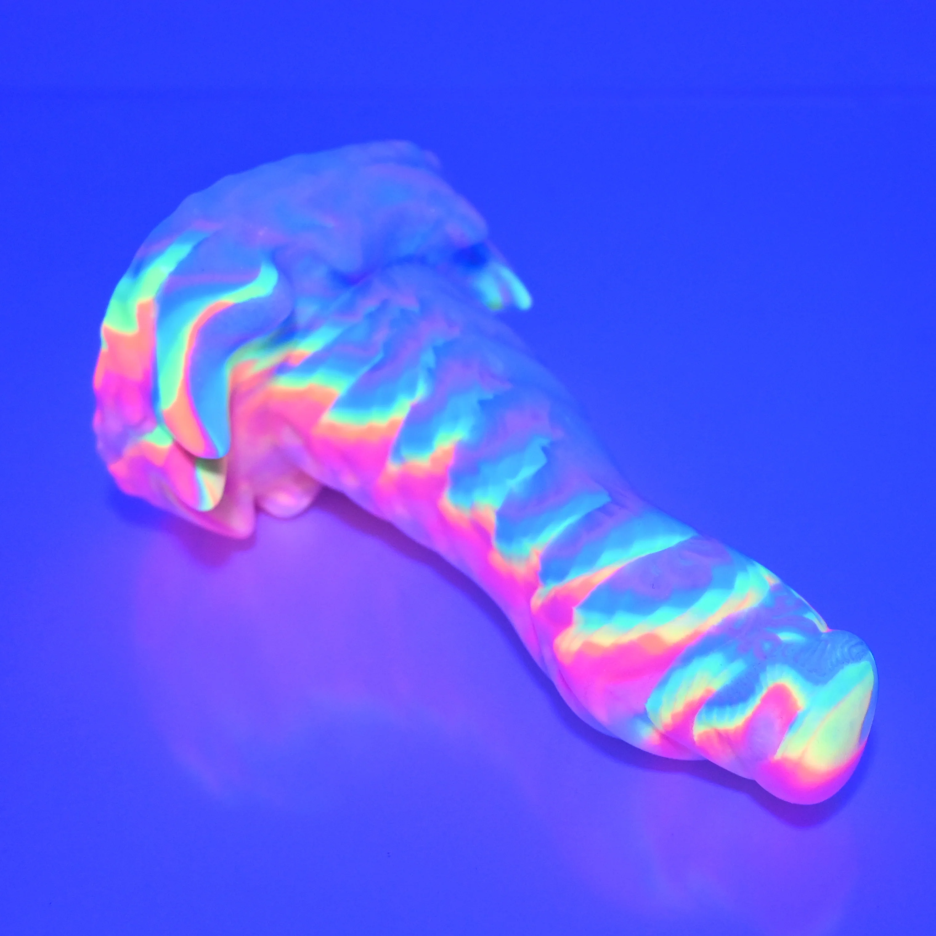 S2SBF92 Snark Small Soft UV GITD - Image 3