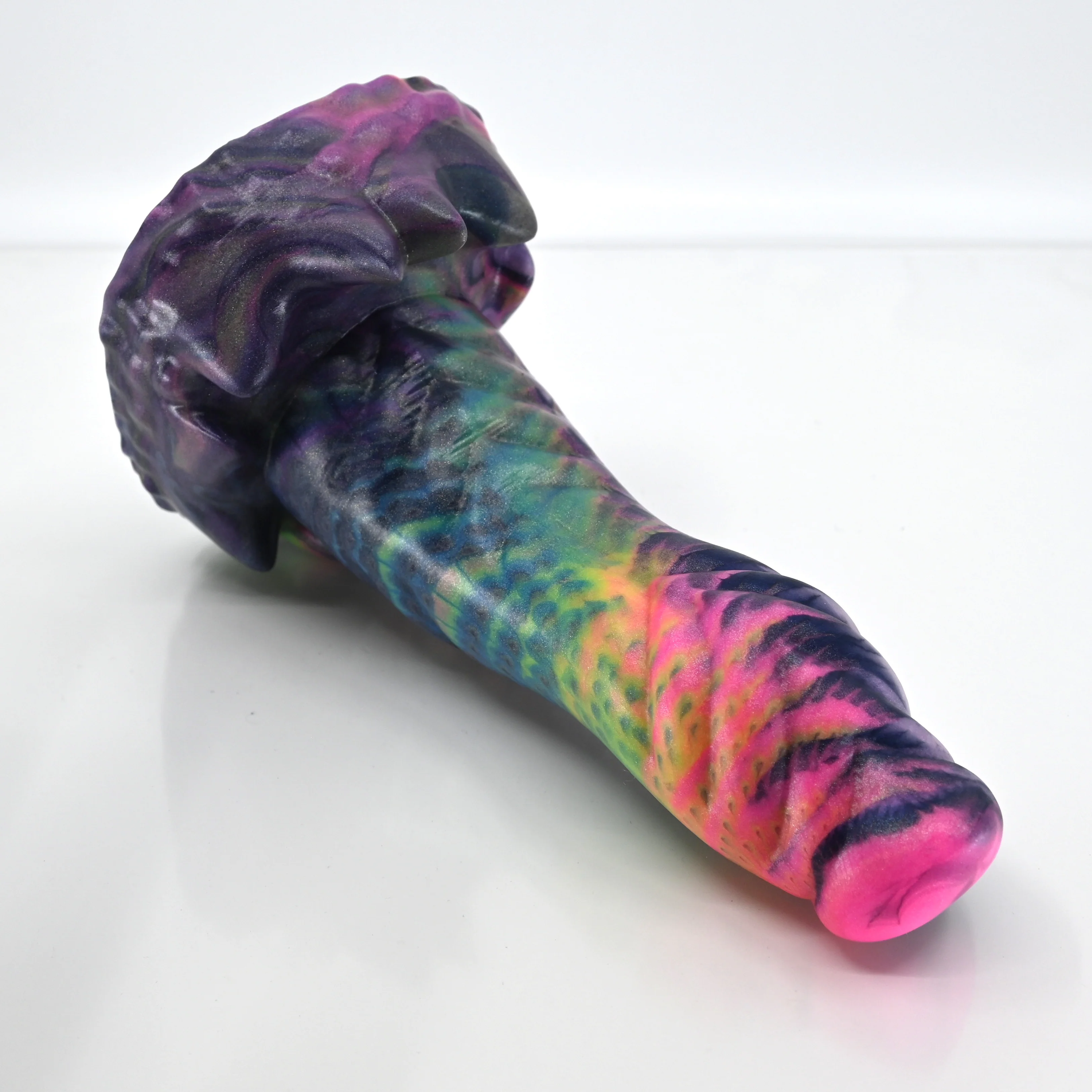 S3SBA79 Snark Medium Soft UV GITD
