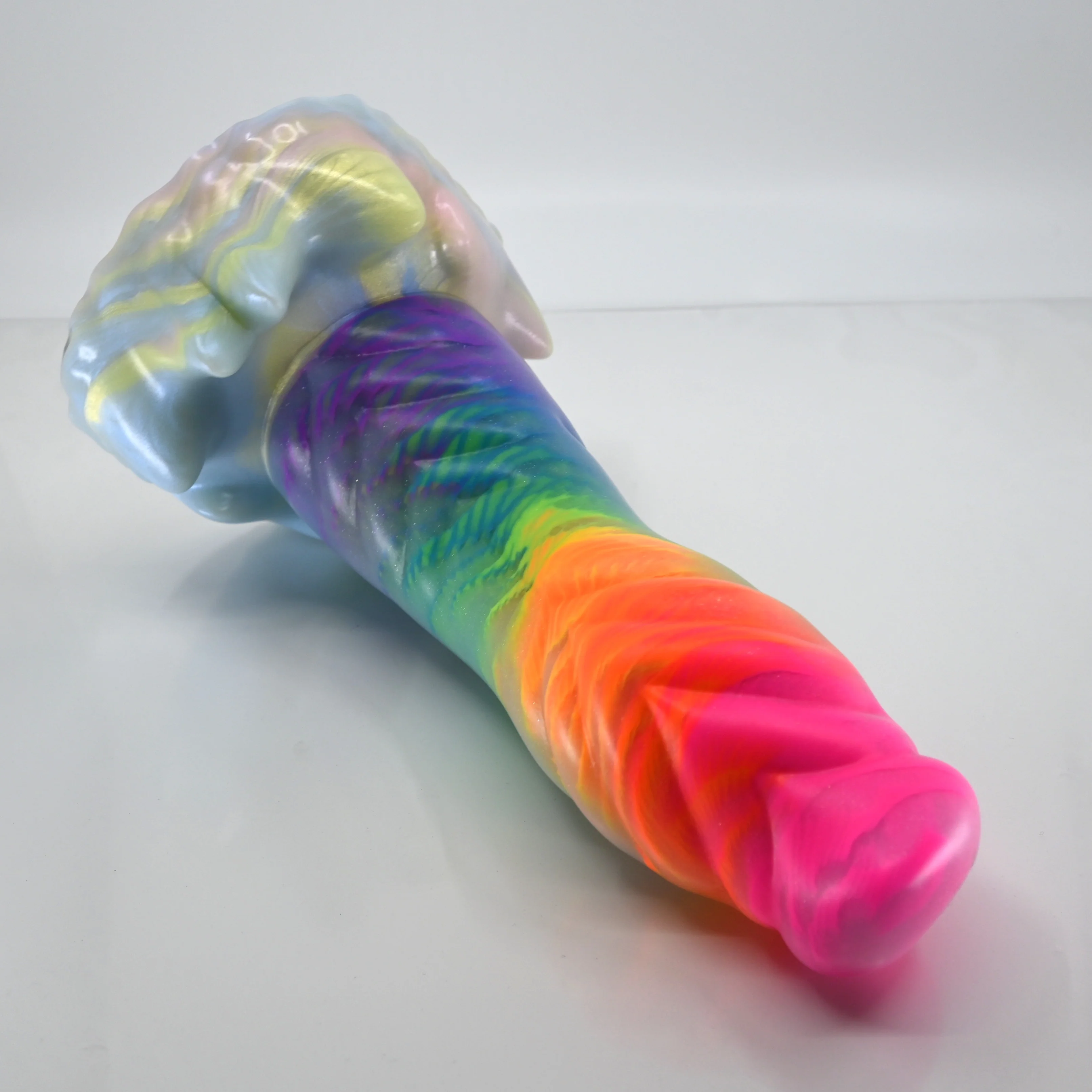 S4SBJ23 Snark Large Soft UV GITD
