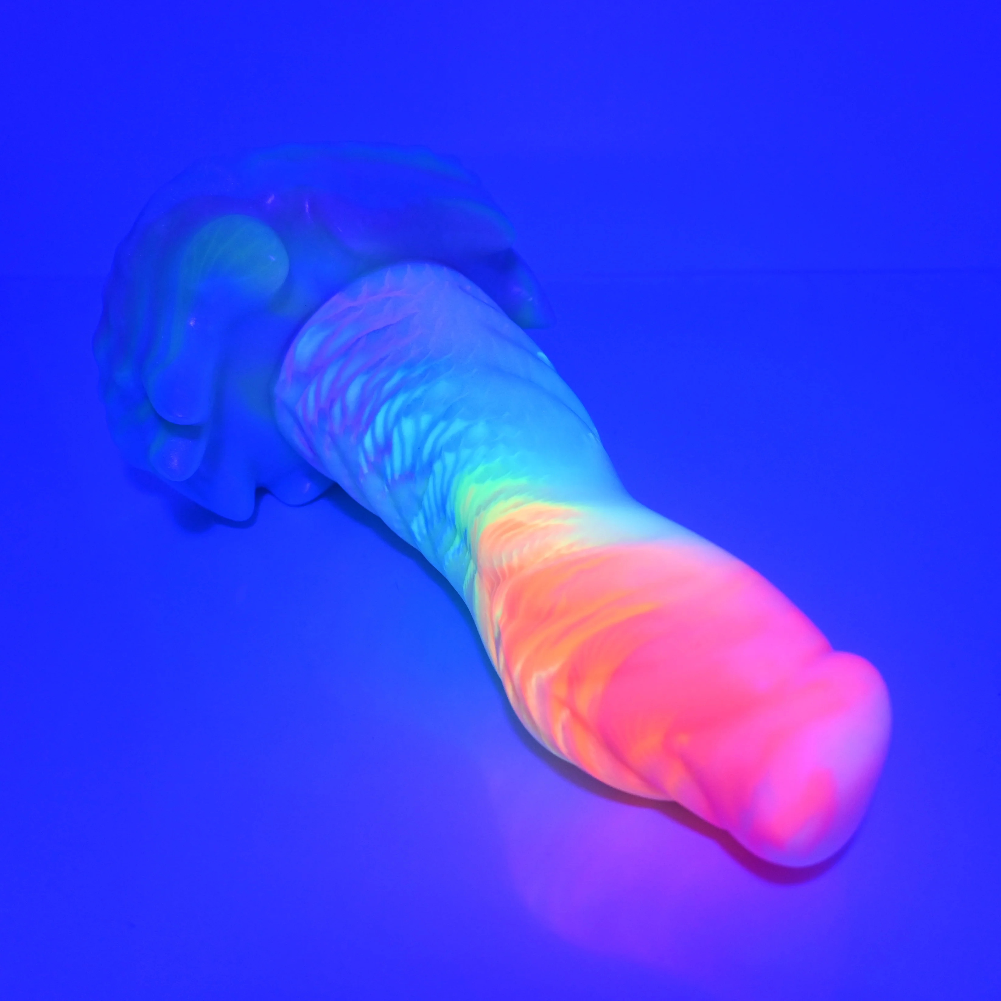 S4SBJ23 Snark Large Soft UV GITD - Image 3