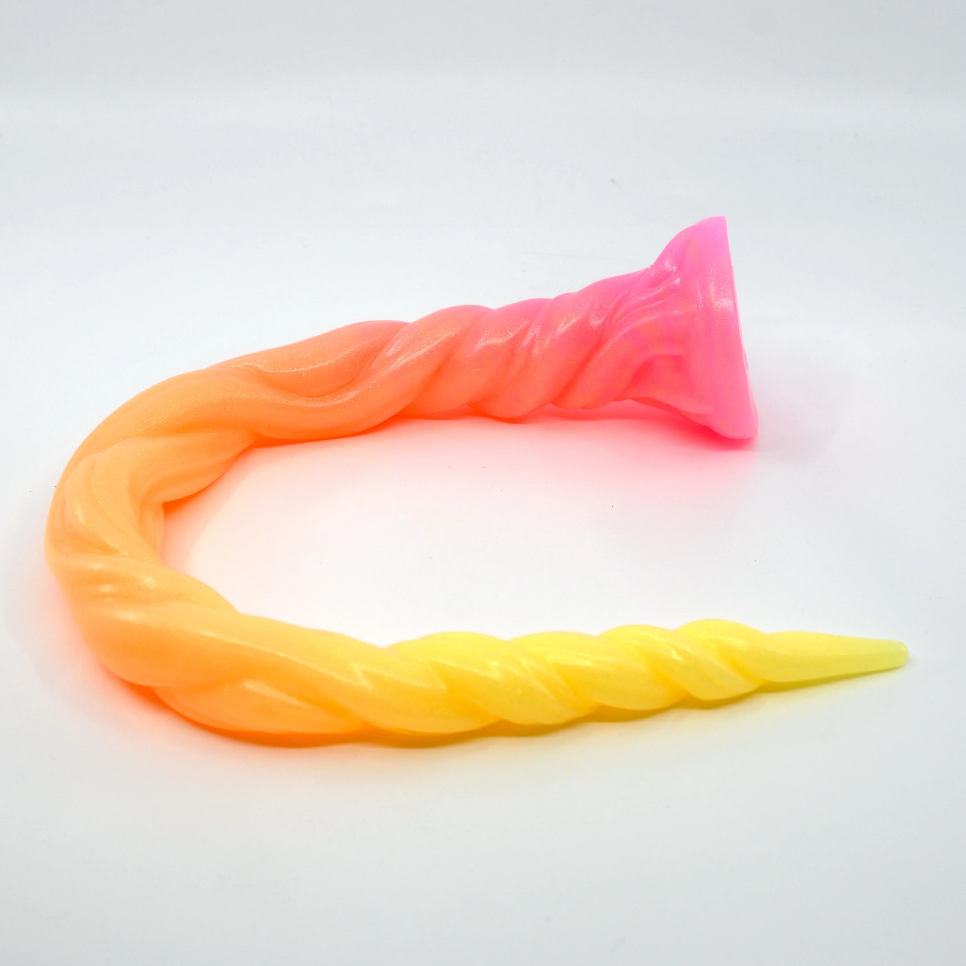 S3MGS31 Sera's Horn Medium 0050 UV GITD - Image 2