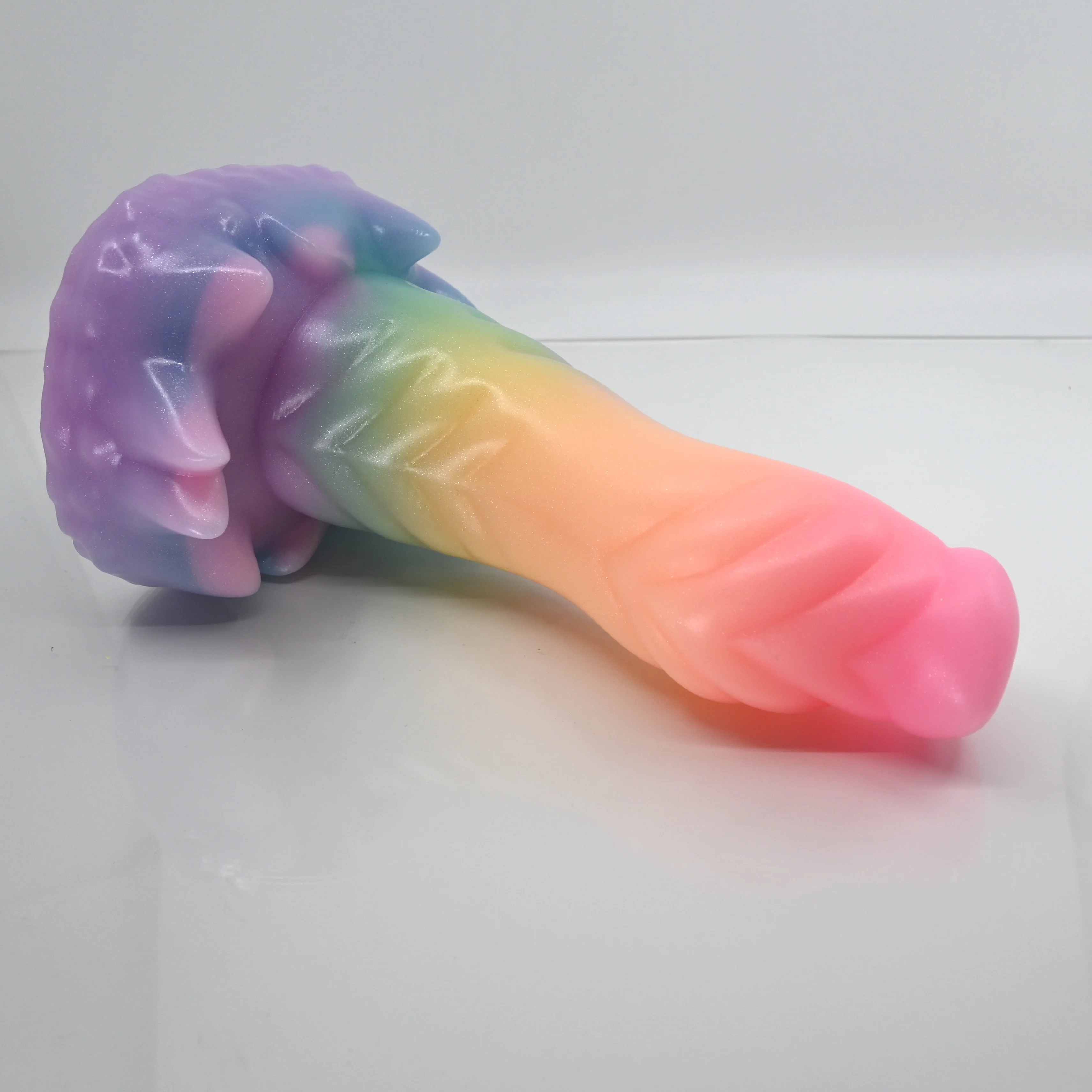 S4MCJ61 Snark Large 0050 UV GITD