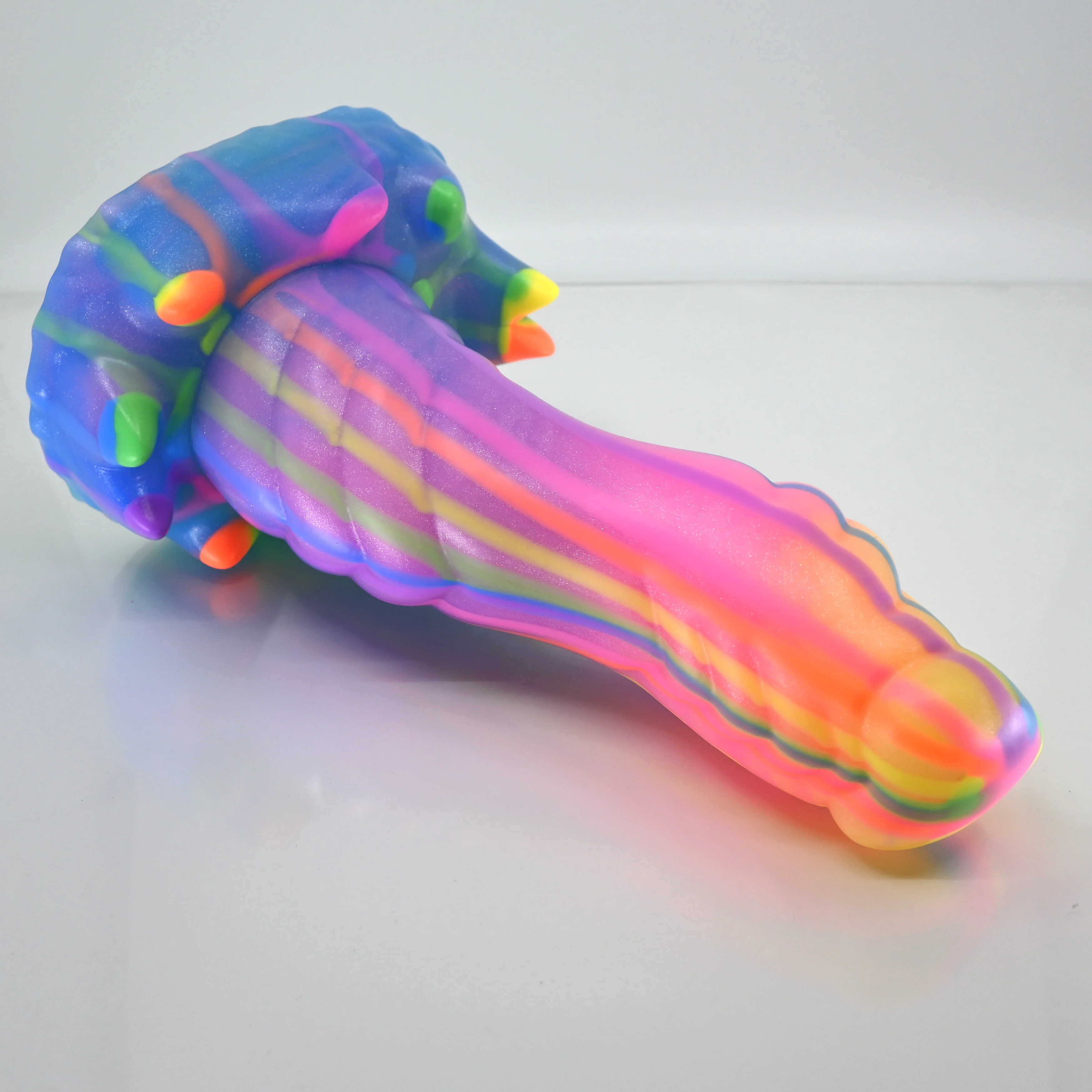 S4SBZ06 Snark Large 0030 UV GITD - Image 2