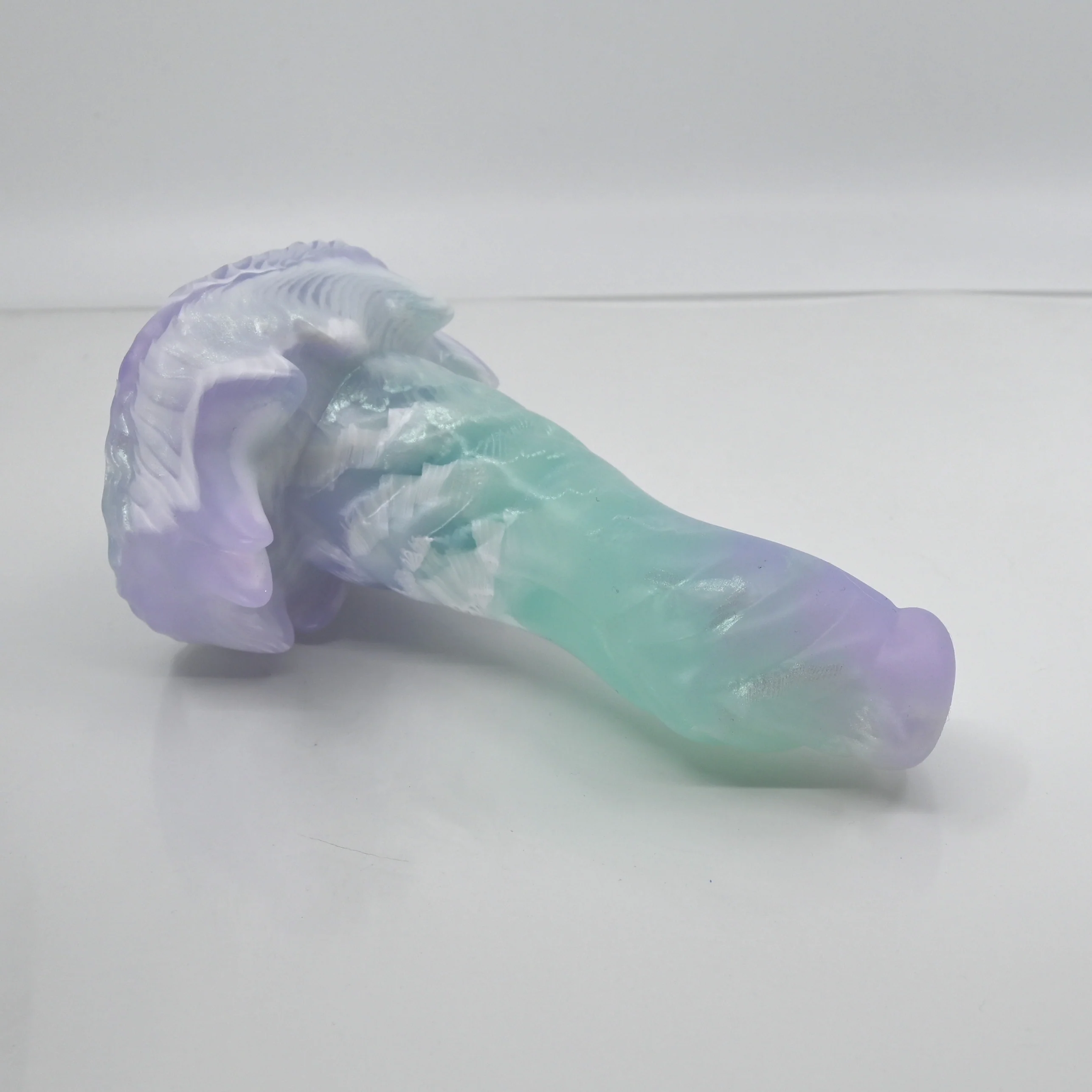 S2TCH07 Snark Small NC 0031 UV GITD
