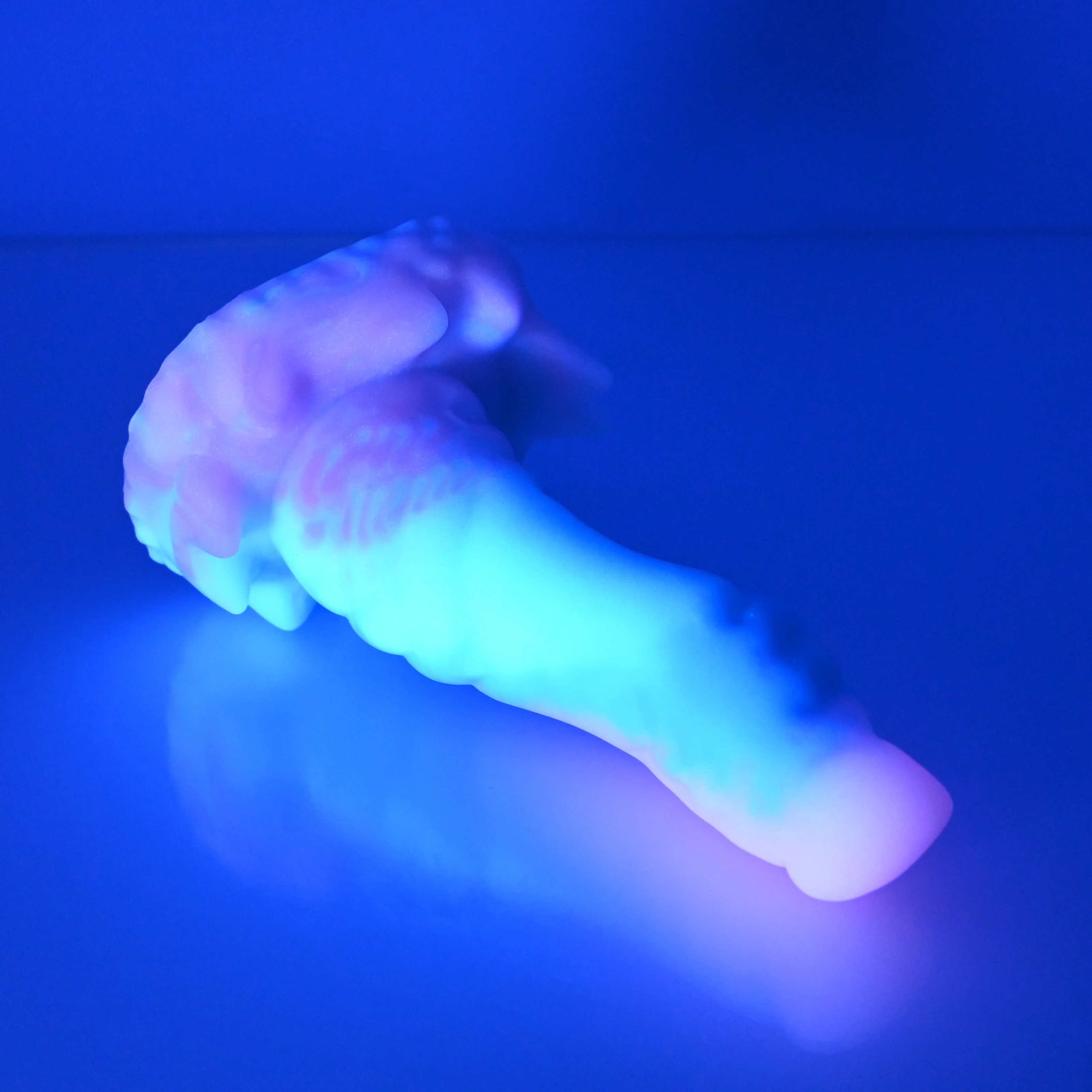 S2SDK50 Snark Small 0030 UV GITD - Image 3