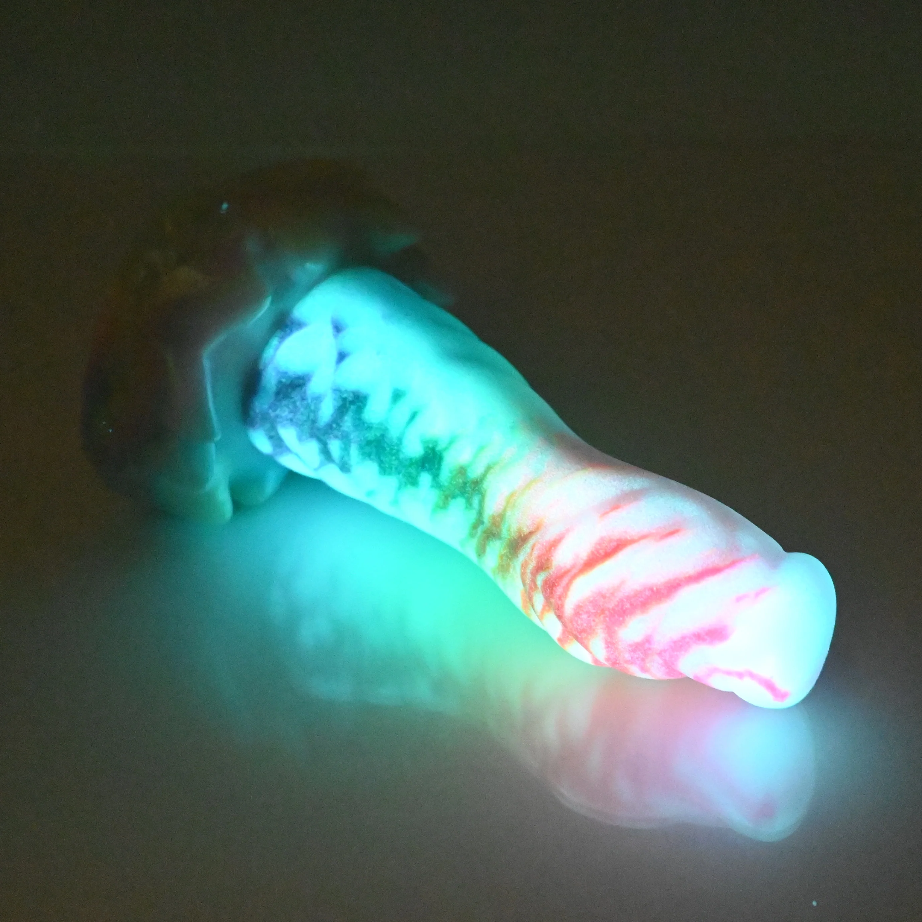 S2SBU94 Snark Small 0030 UV GITD - Image 4