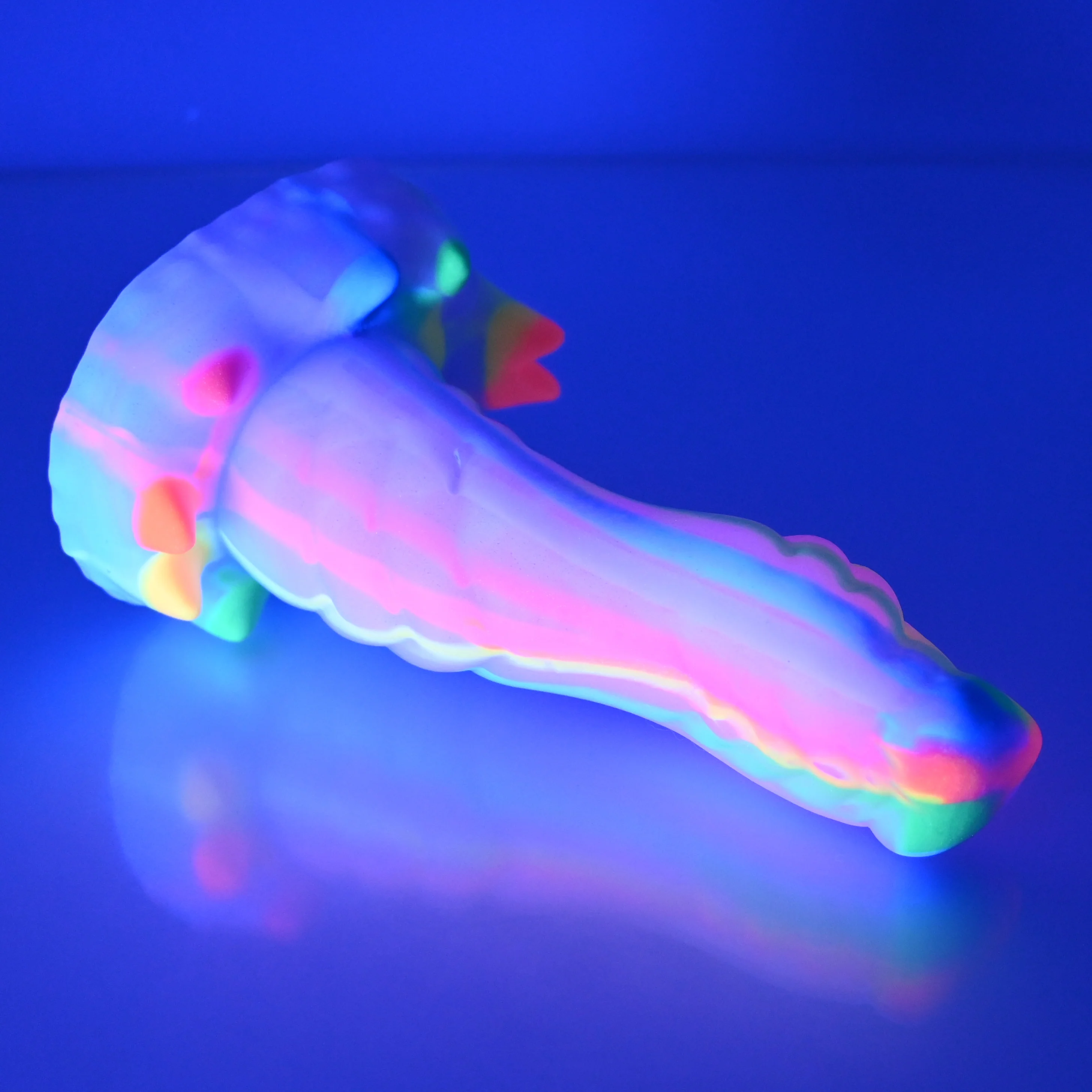 S2SBZ39 Snark Small 0030 UV GITD - Image 3