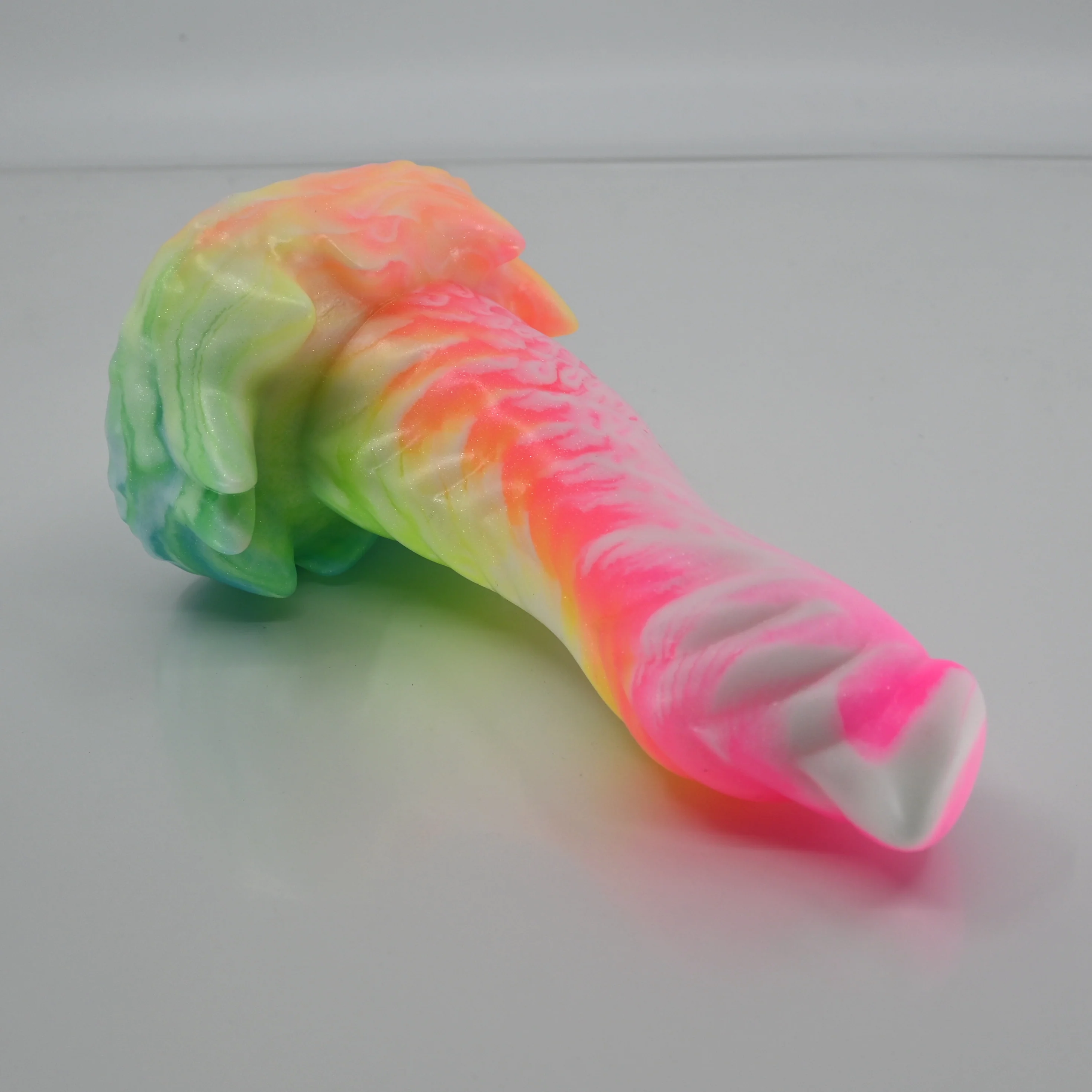 S2SBZ35 Snark Small 0030 UV GITD