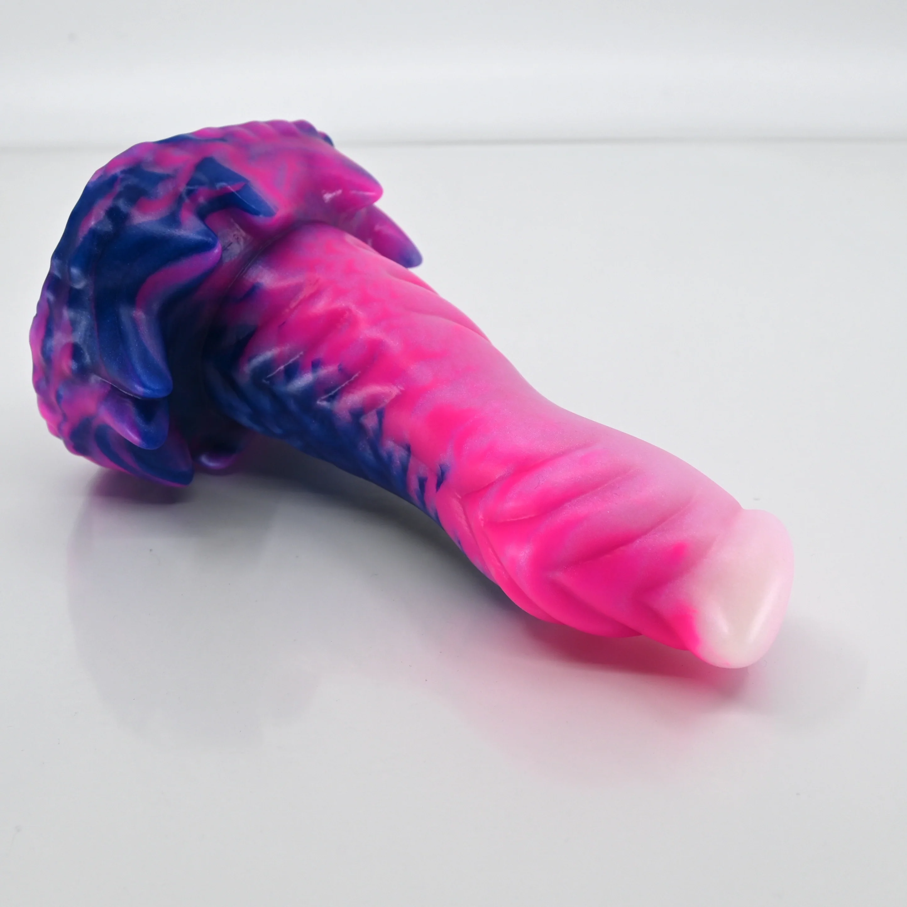 S2MCC54 Snark Small 0050 UV GITD - Image 2