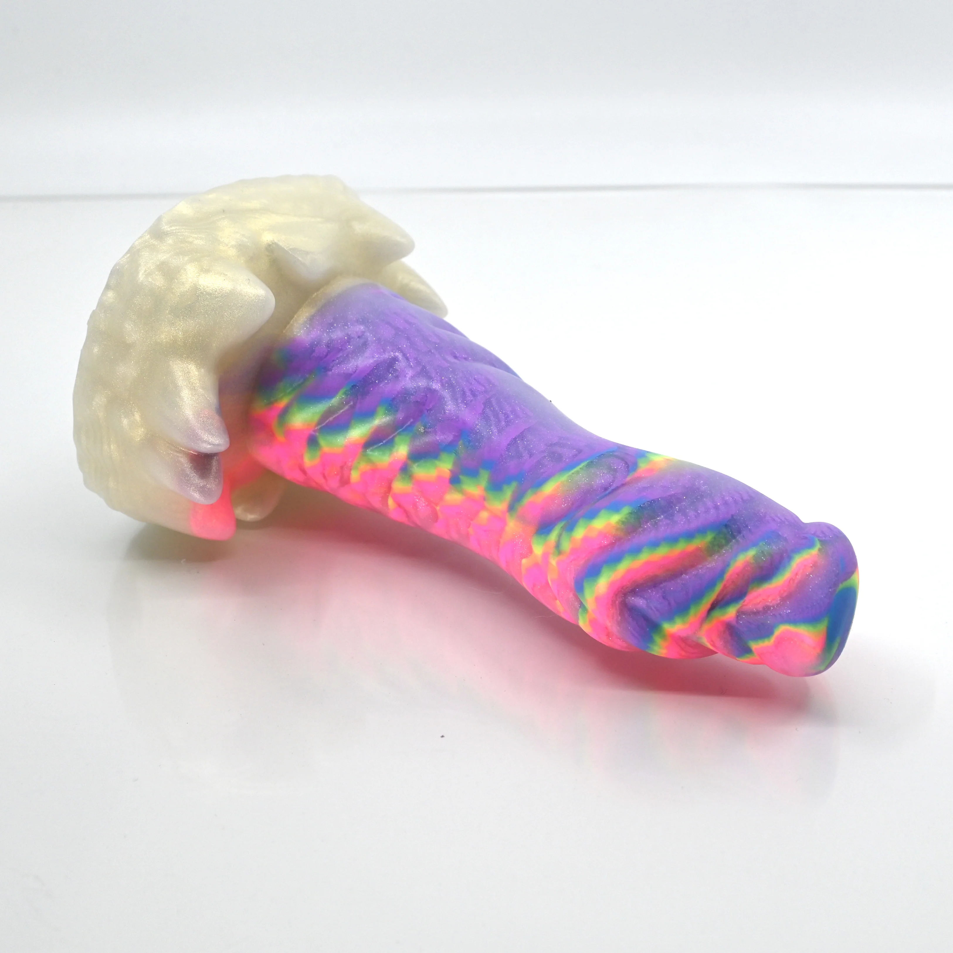 S2SCJ64 Snark Small 0030 UV GITD
