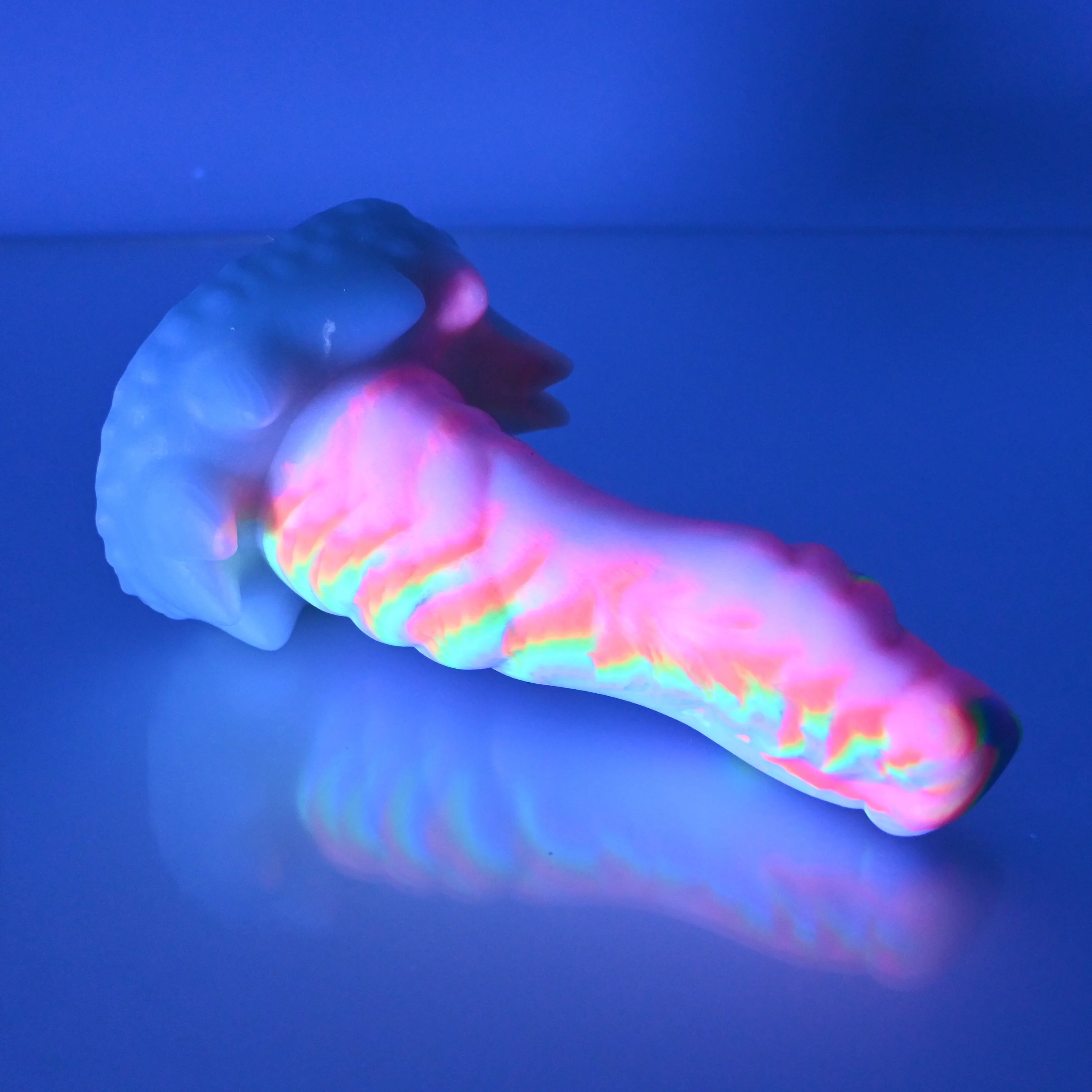 S2SCJ64 Snark Small 0030 UV GITD - Image 3