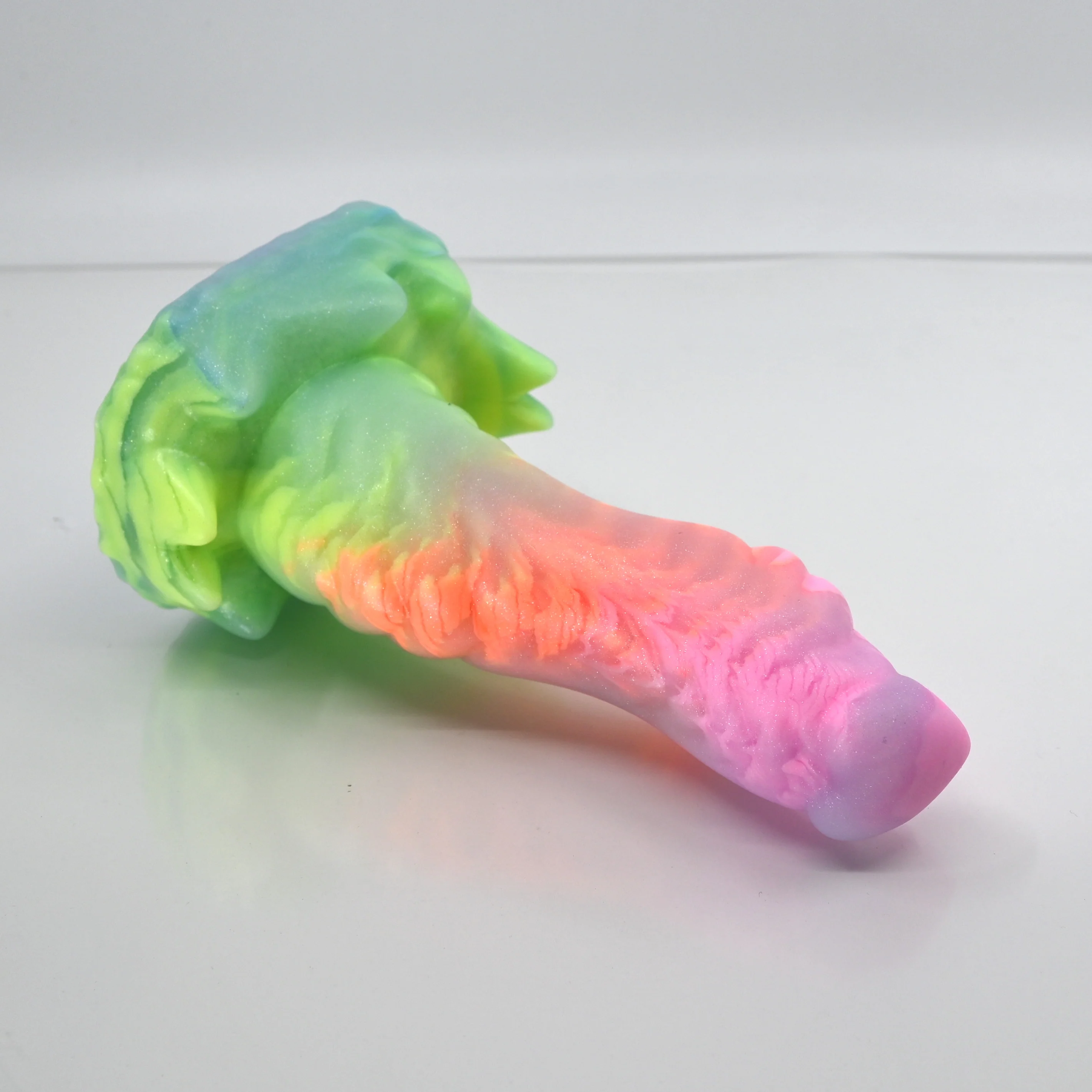 S2SCL05 Snark Small 0030 UV GITD - Image 2
