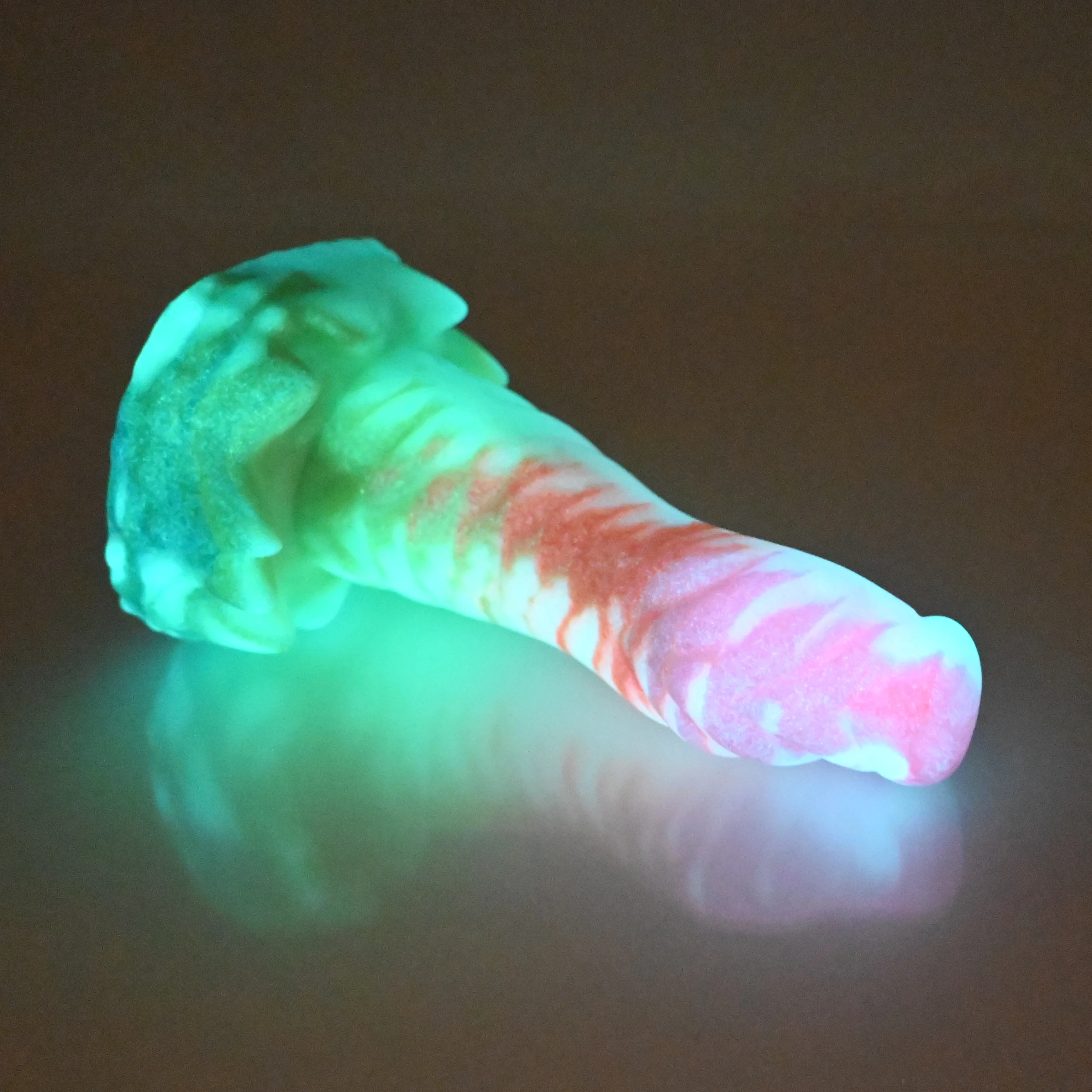 S2SCL05 Snark Small 0030 UV GITD - Image 4