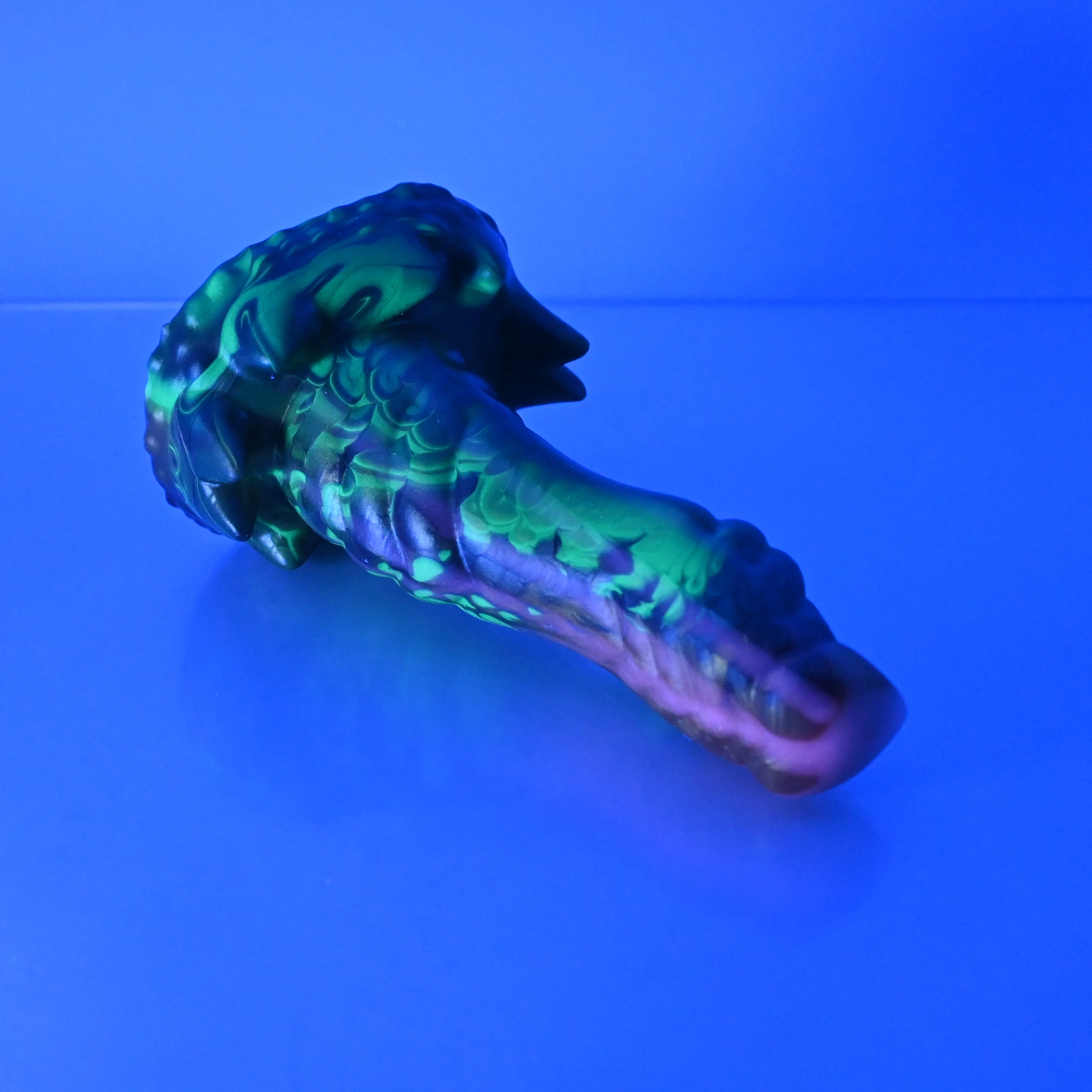 S2MCT07 Snark Small 0050 UV GITD - Image 3