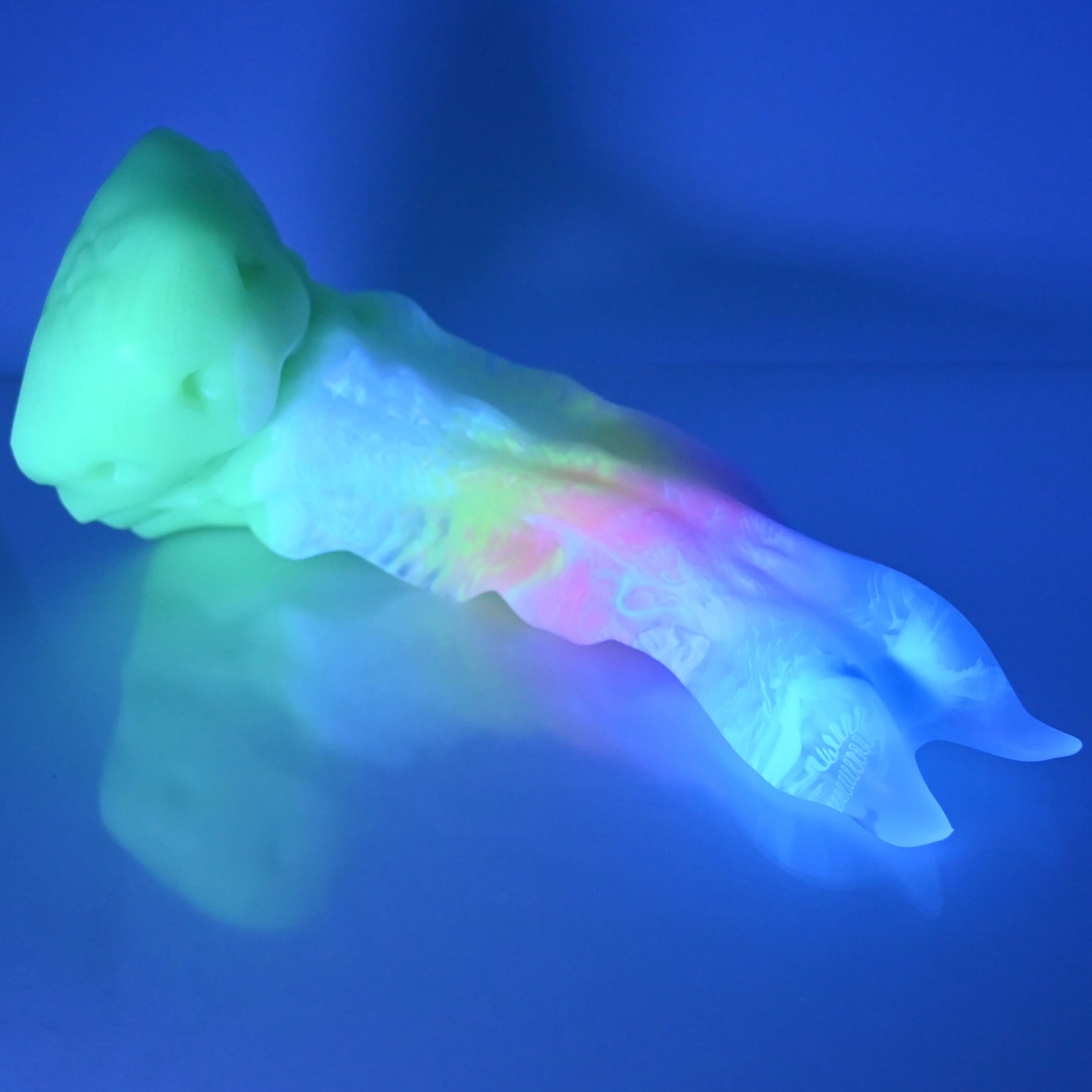 V4TCL51 Snark's Maw Large NC 0031 UV - Image 4