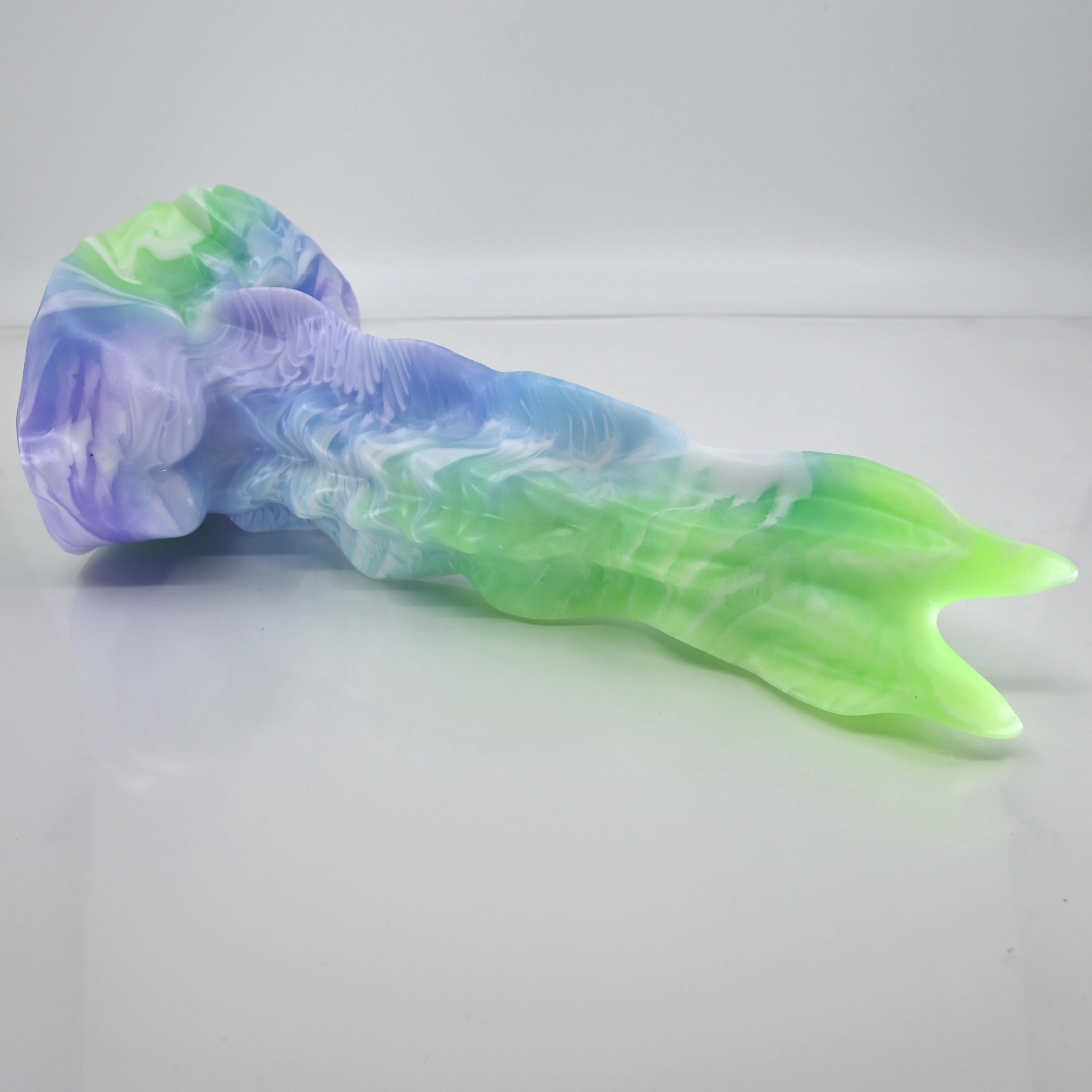 V4XCB55 Snark's Maw Large 0020 UV - Image 2