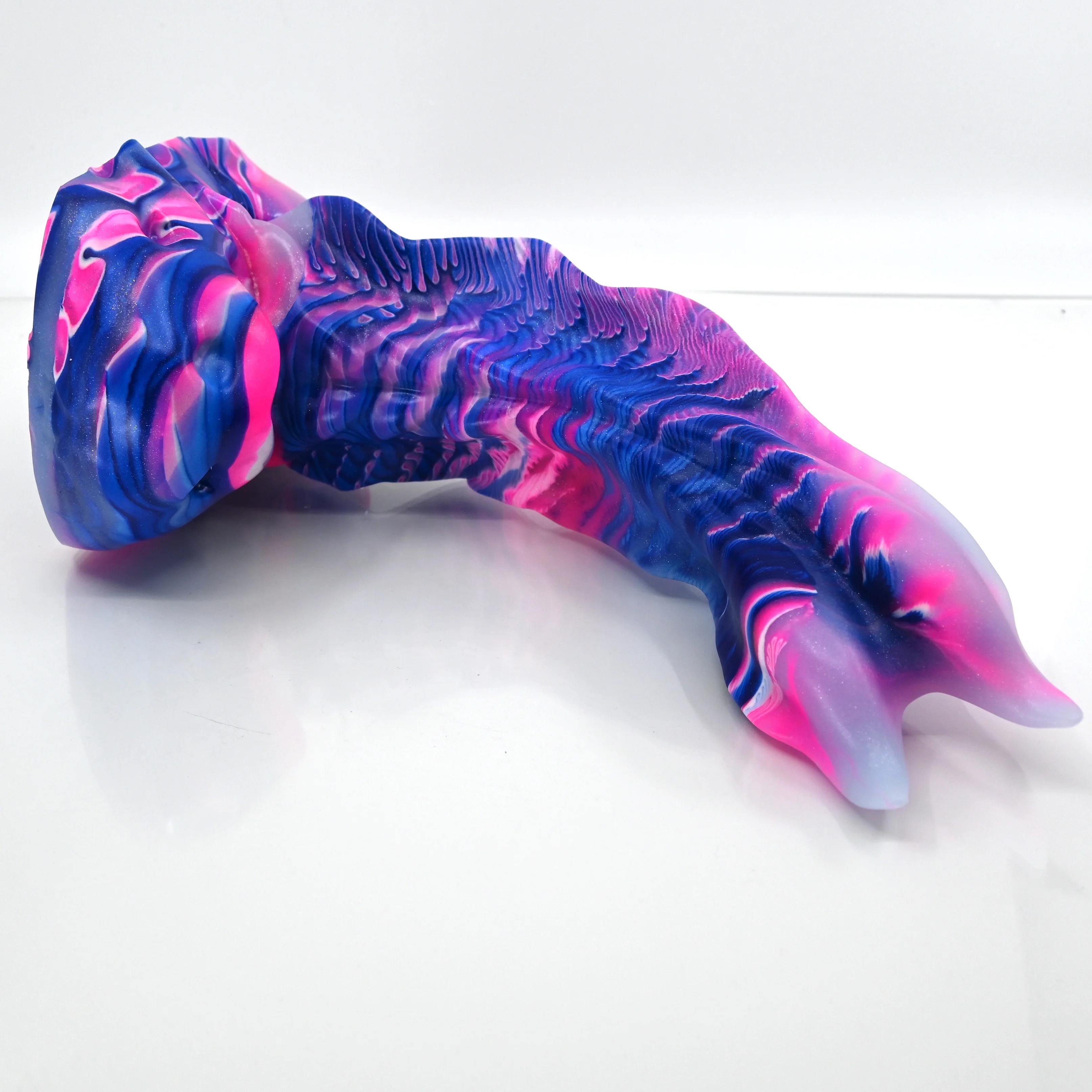 V4XCH53 Snark's Maw Large 0020 UV GITD