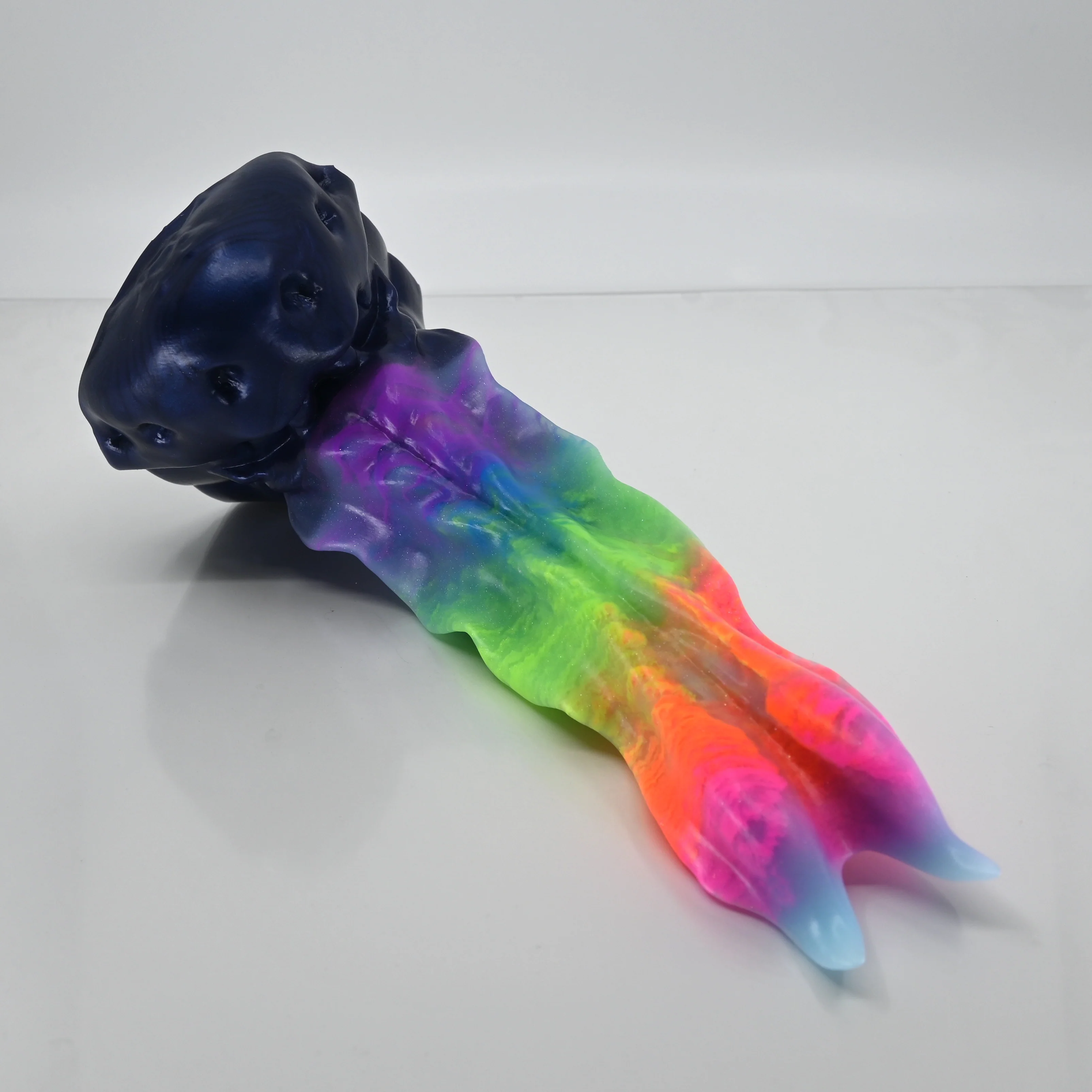 V3MBJ73 Snark's Maw Medium Medium UV GITD