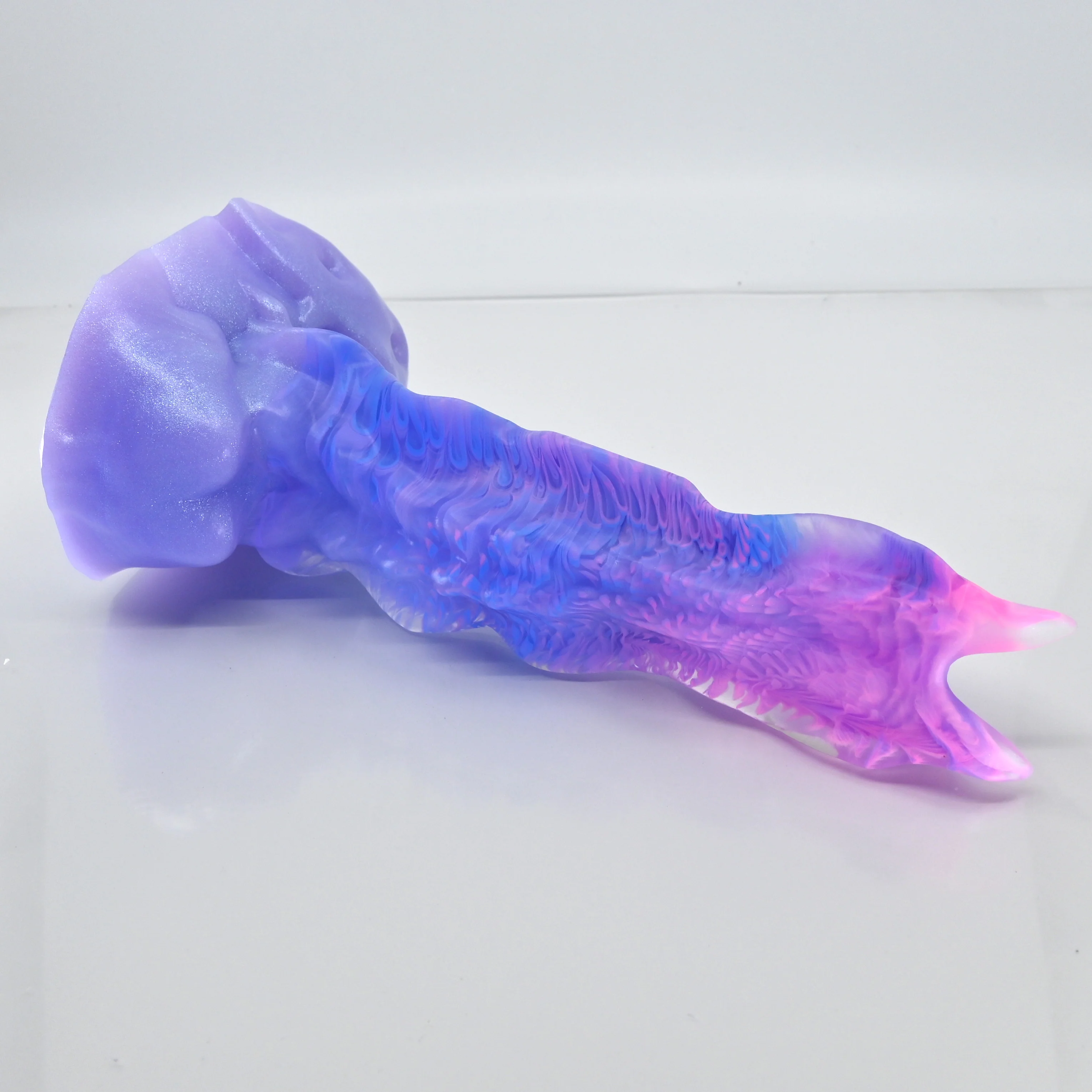 V3TBV49 Snark's Maw Medium NC 0031 UV - Image 2