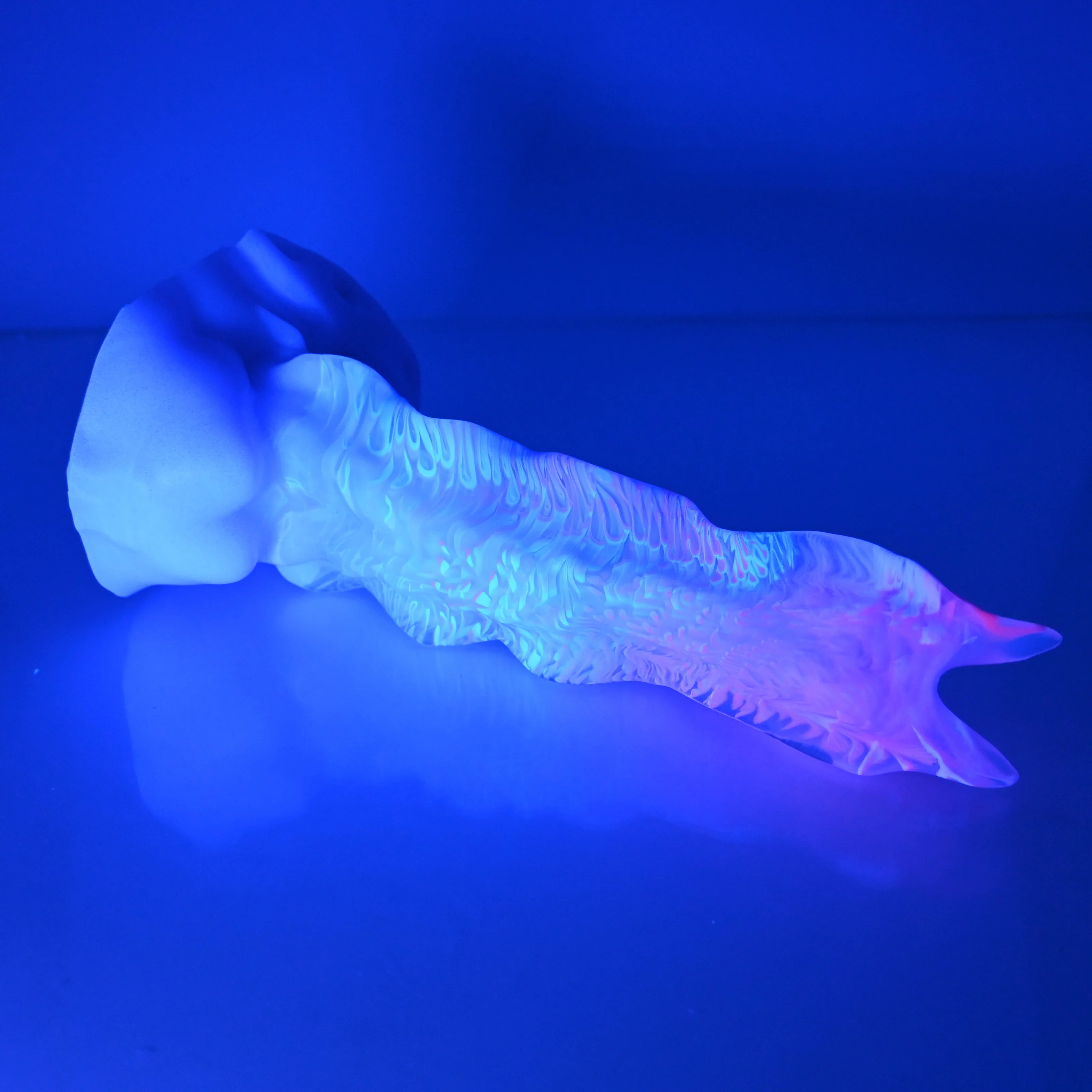 V3TBV49 Snark's Maw Medium NC 0031 UV - Image 3