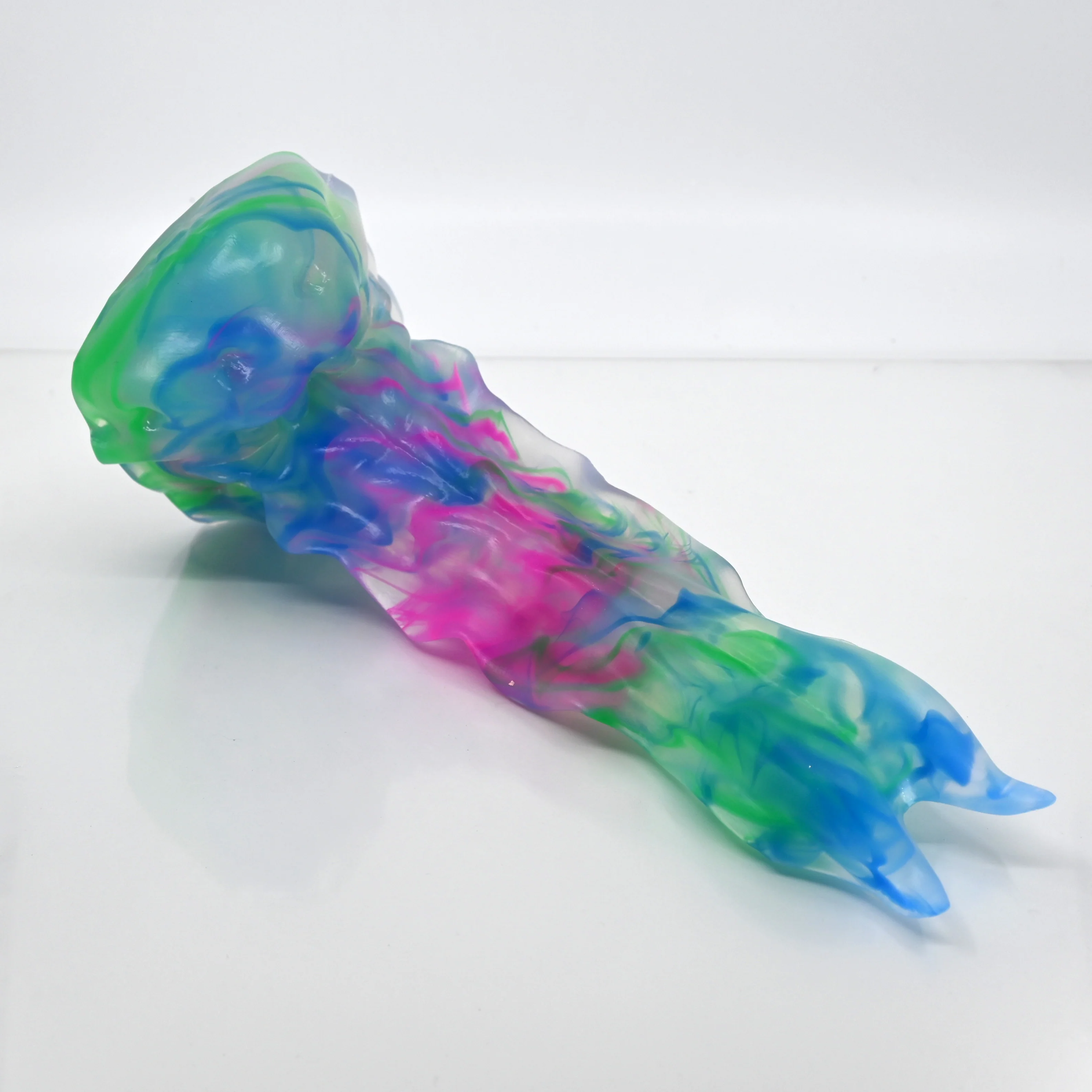 V3NBW65 Snark's Maw Medium NC 0045 UV