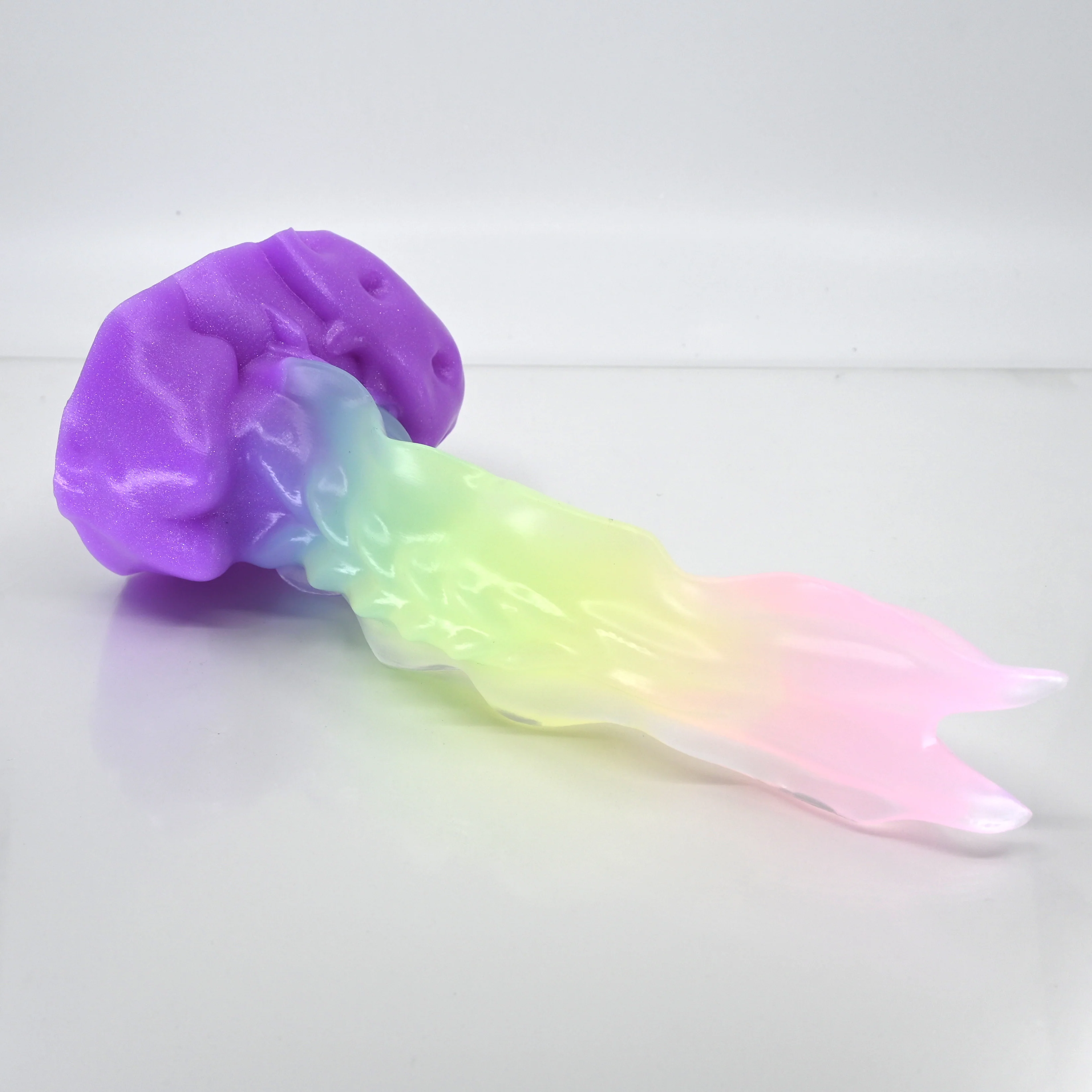 V3TBW69 Snark's Maw Medium NC 0031 UV GITD - Image 2