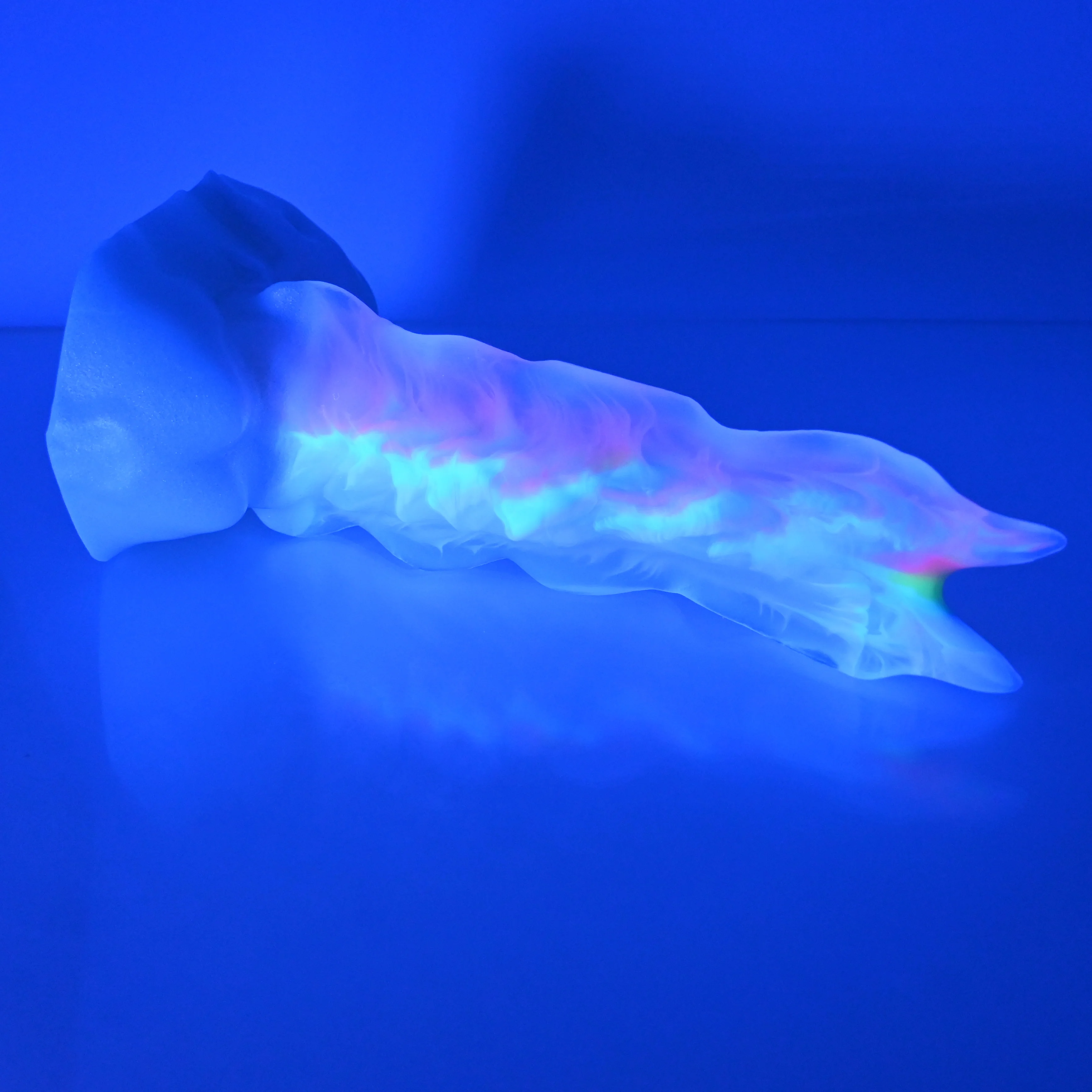 V3TCM99 Snark's Maw Medium NC 0031 UV - Image 3