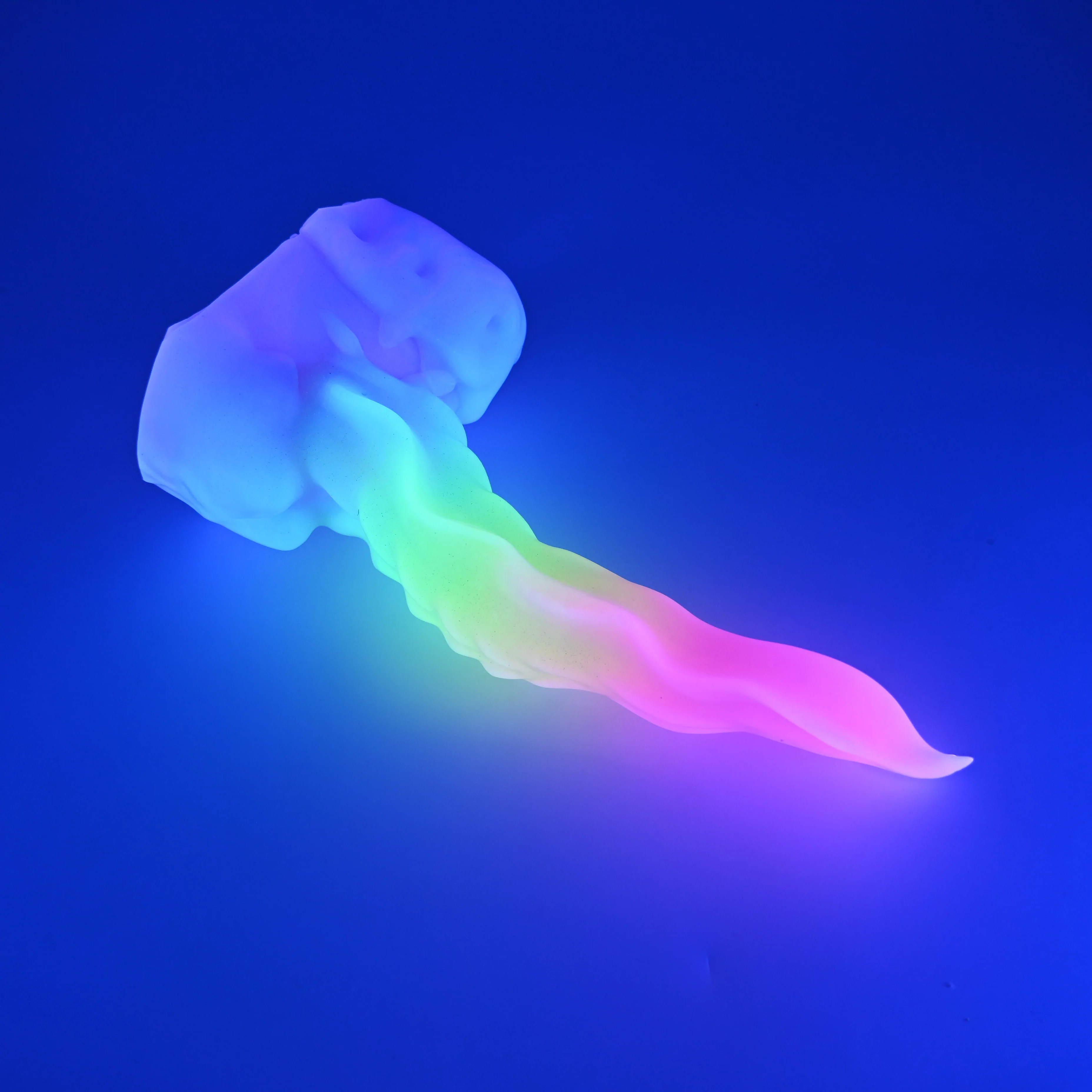 V3THP65u Snark's Maw Medium NC 0031 UV CS GHU - Image 3