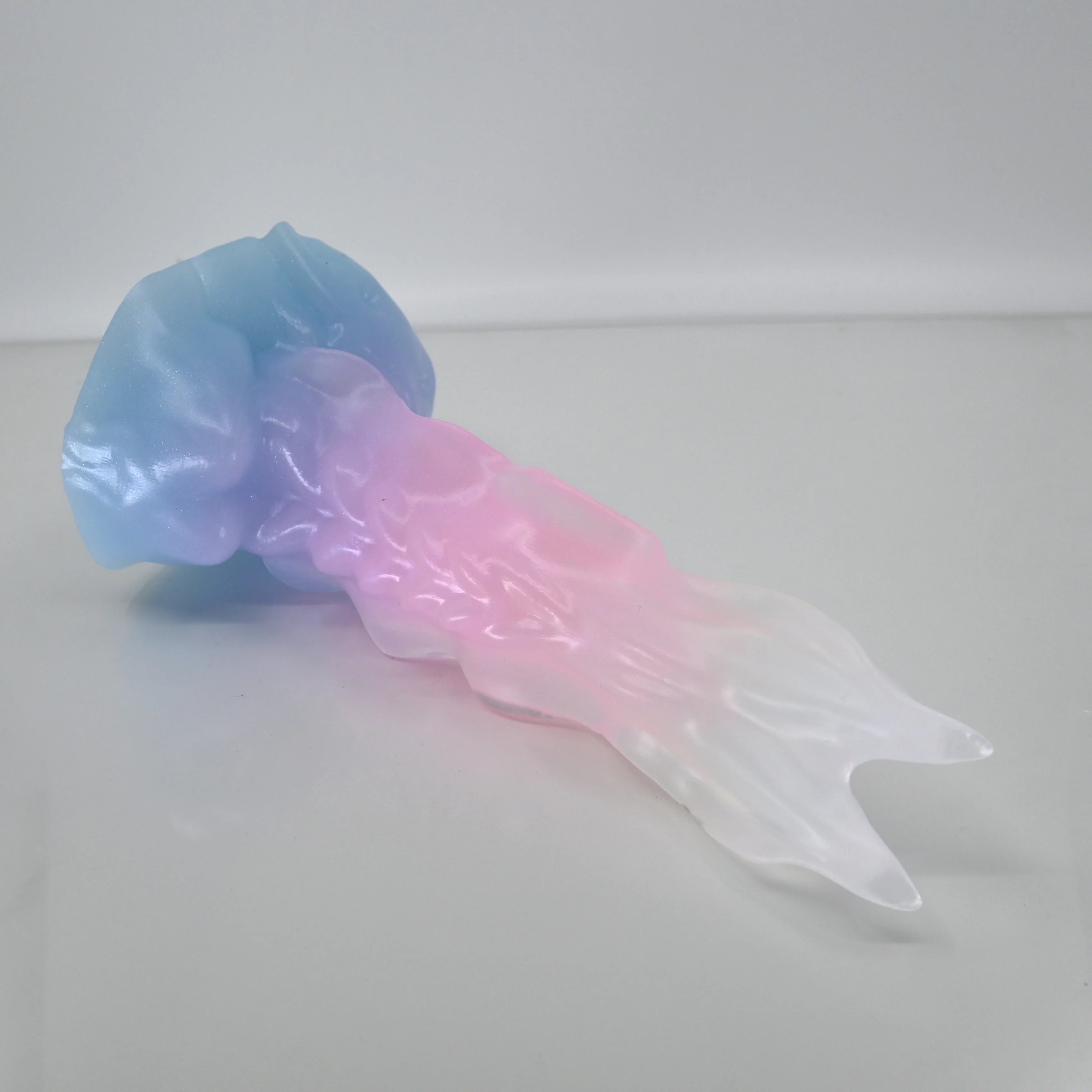 V3TBY88 Snark's Maw Medium NC 0031 UV GITD - Image 2