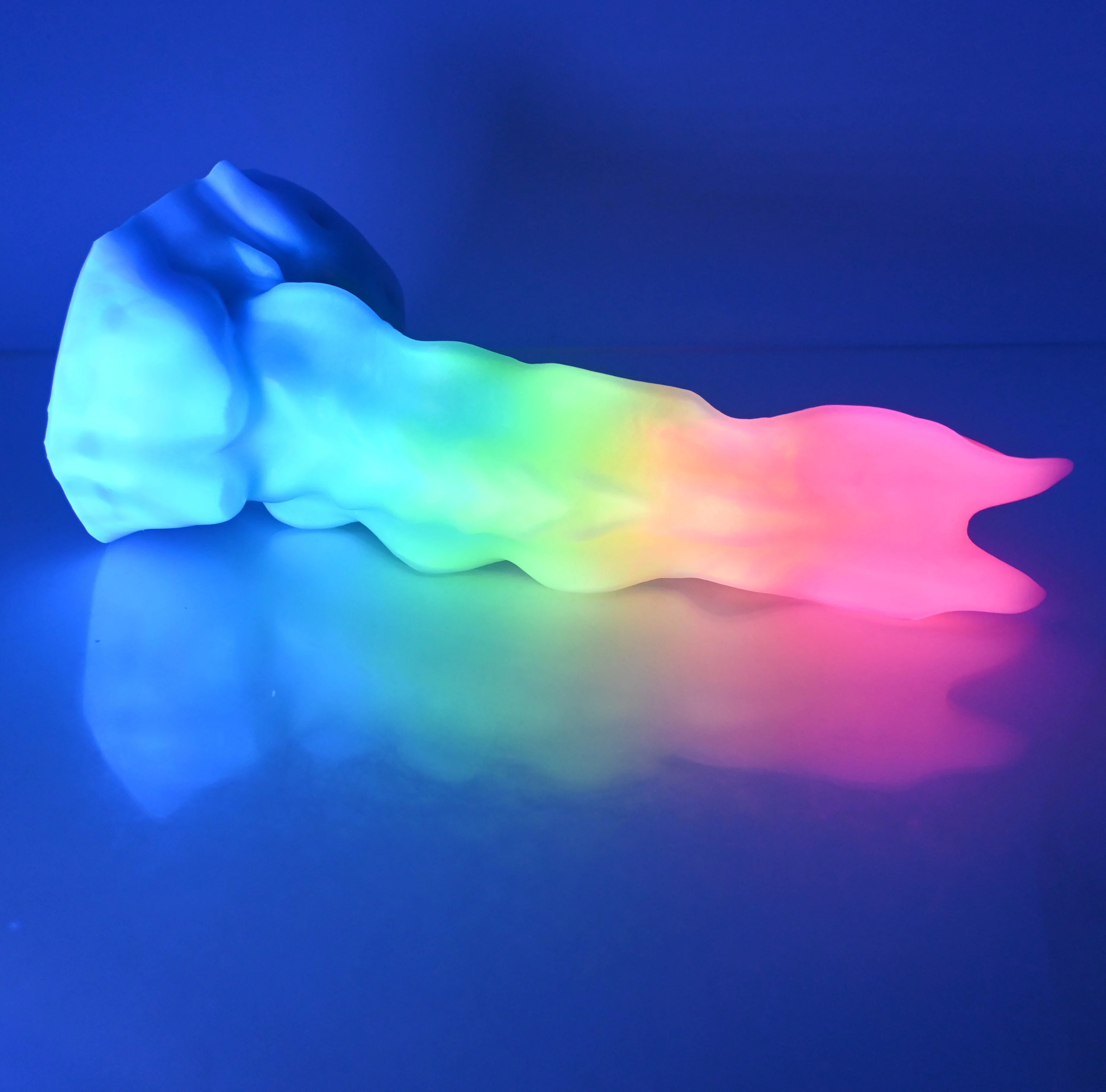 V3SCU50 Snark's Maw Medium 0030 UV GITD - Image 3