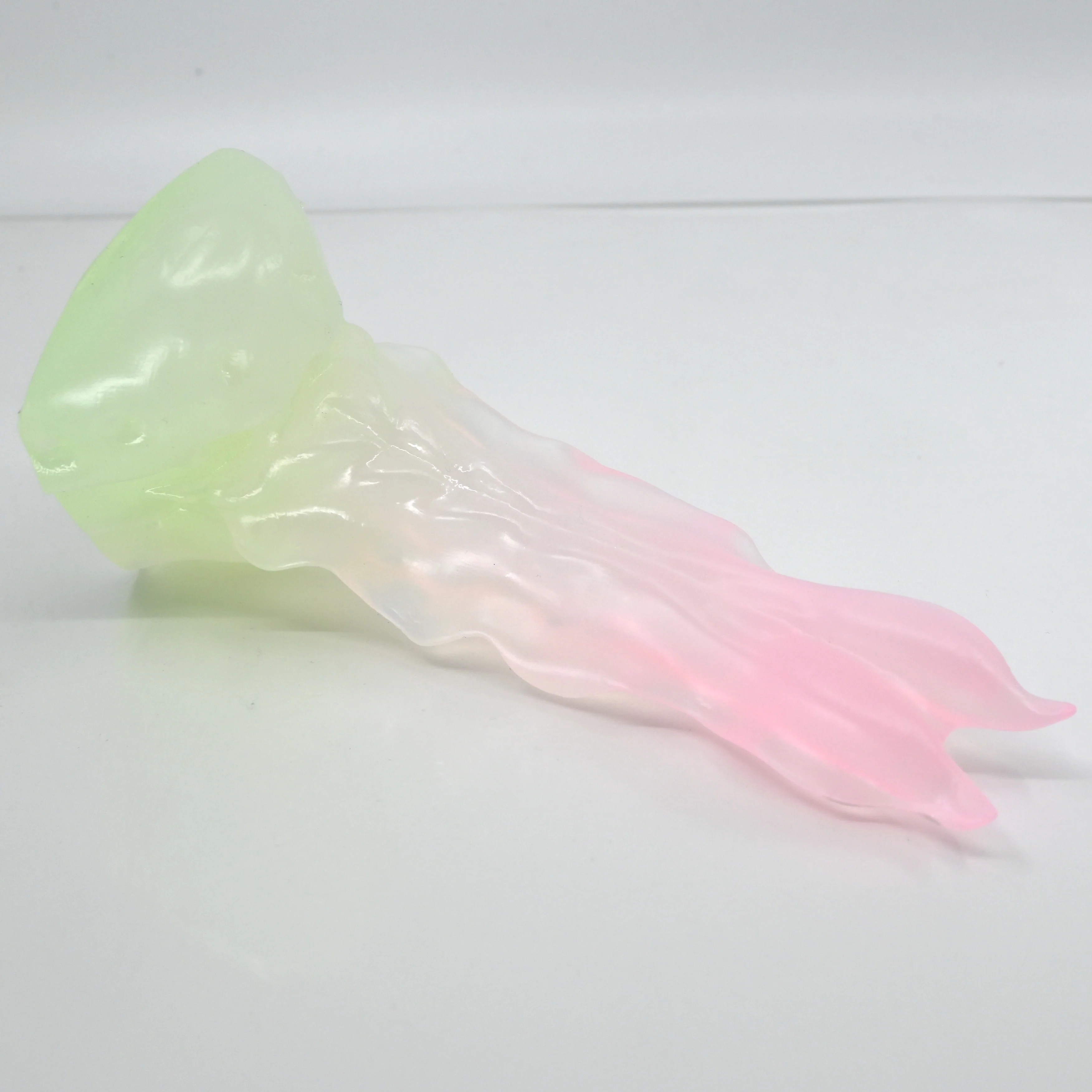 V1NCF83 Snark's Maw Mini NC 0045 UV GITD