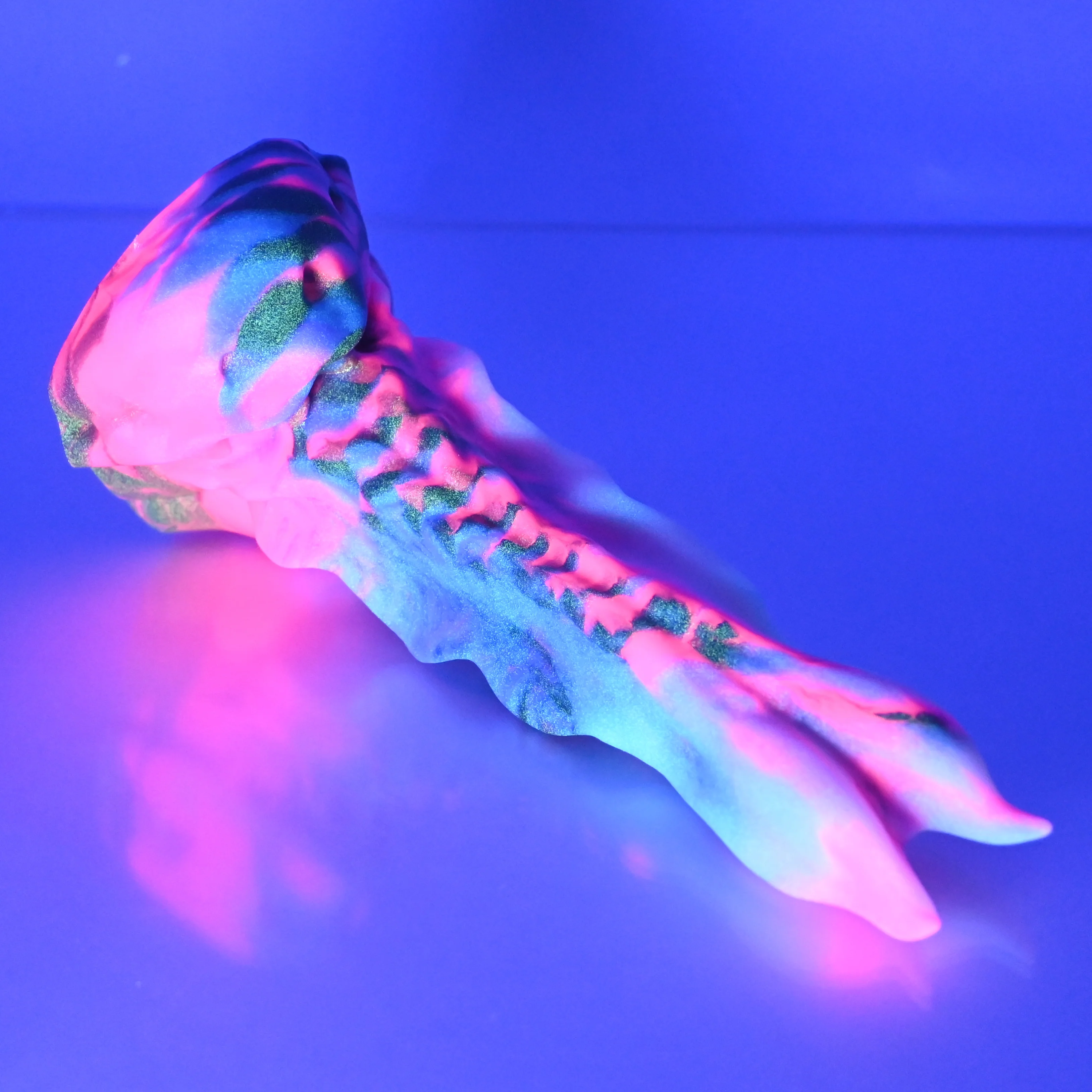 V1TBW78 Snark's Maw Mini 0050 UV GITD - Image 3