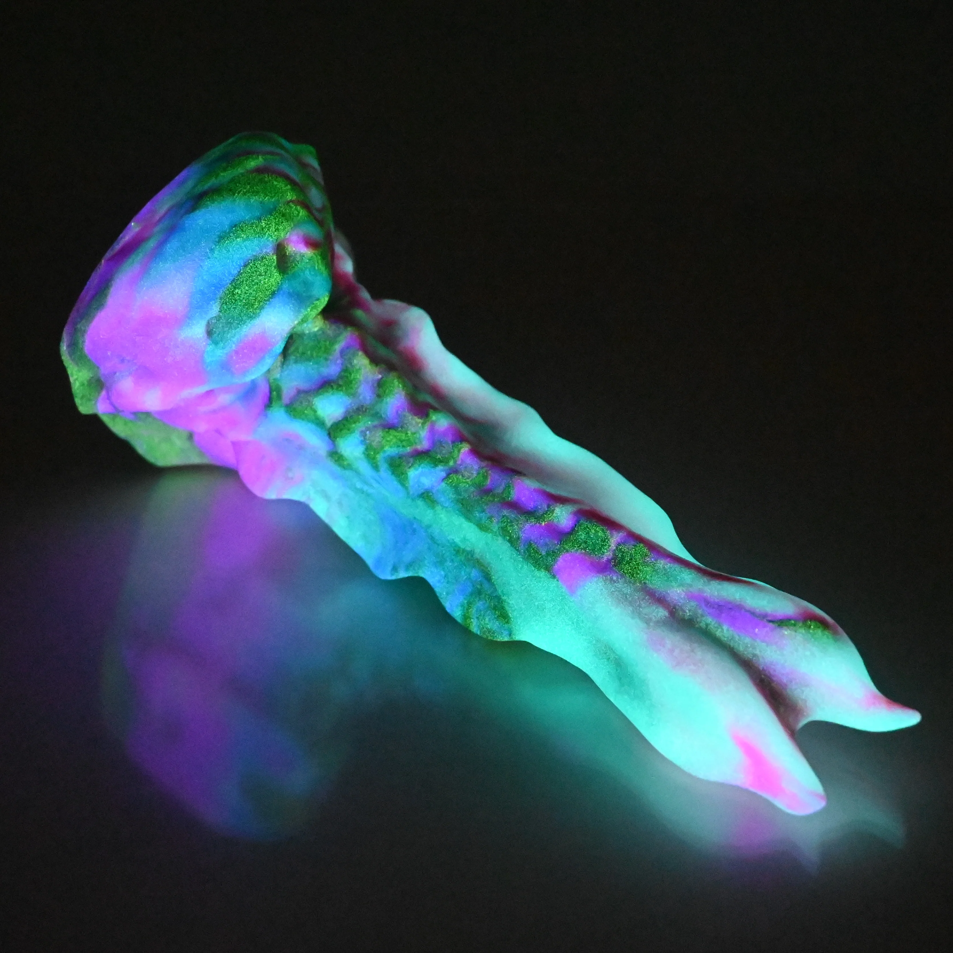 V1TBW78 Snark's Maw Mini 0050 UV GITD - Image 4