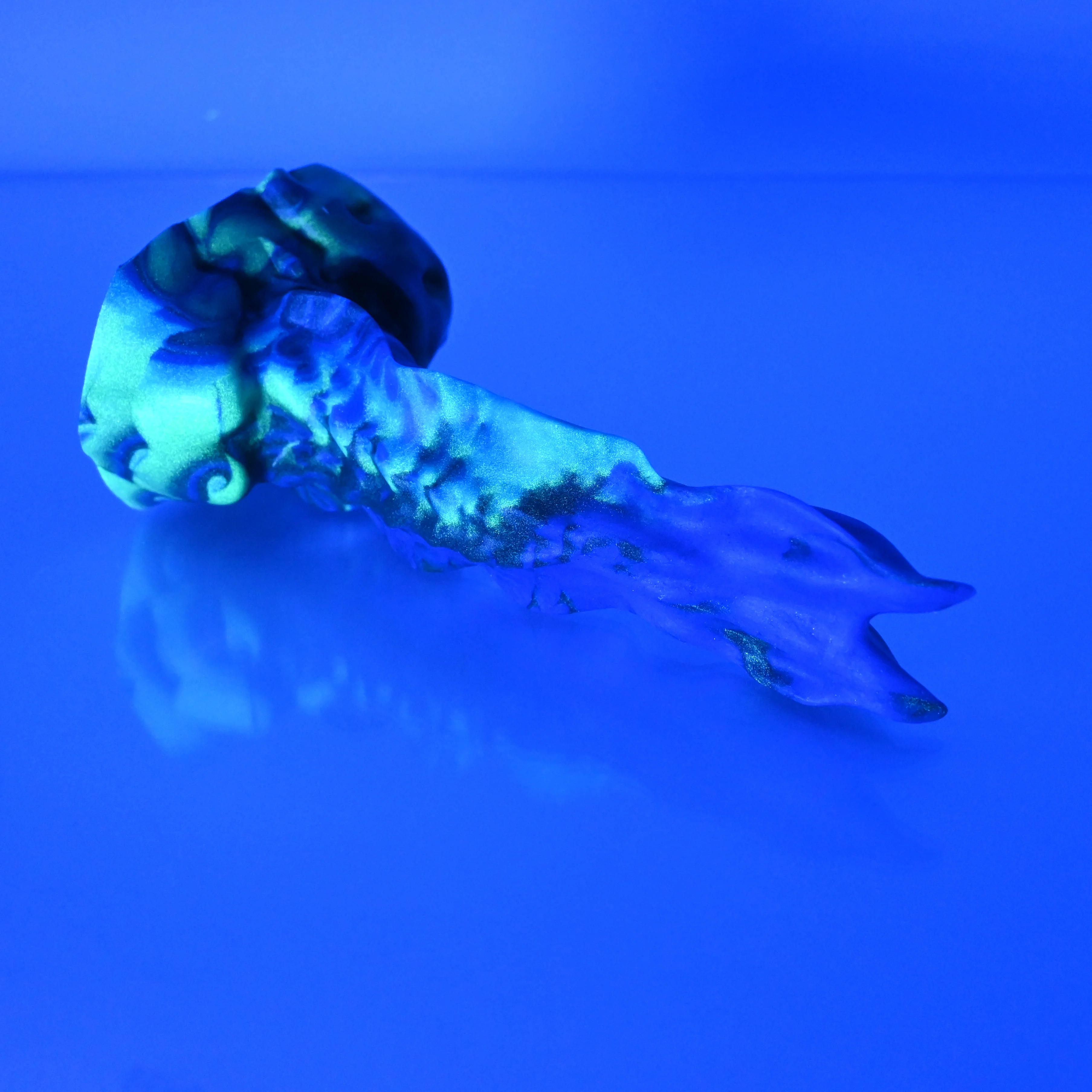 V1MCJ87 Snark's Maw Mini 0050 UV GITD - Image 3