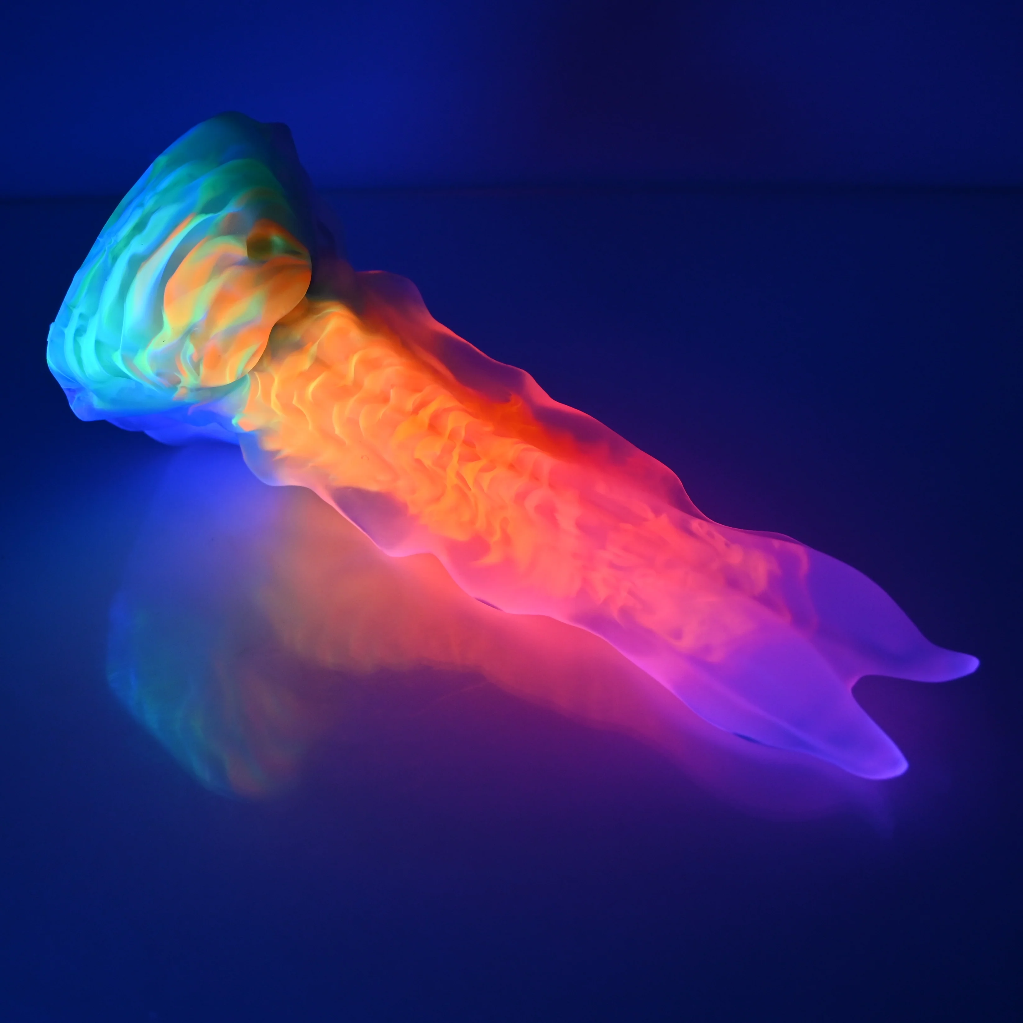 V2TCC83 Snark's Maw Small NC 0031 UV - Image 4