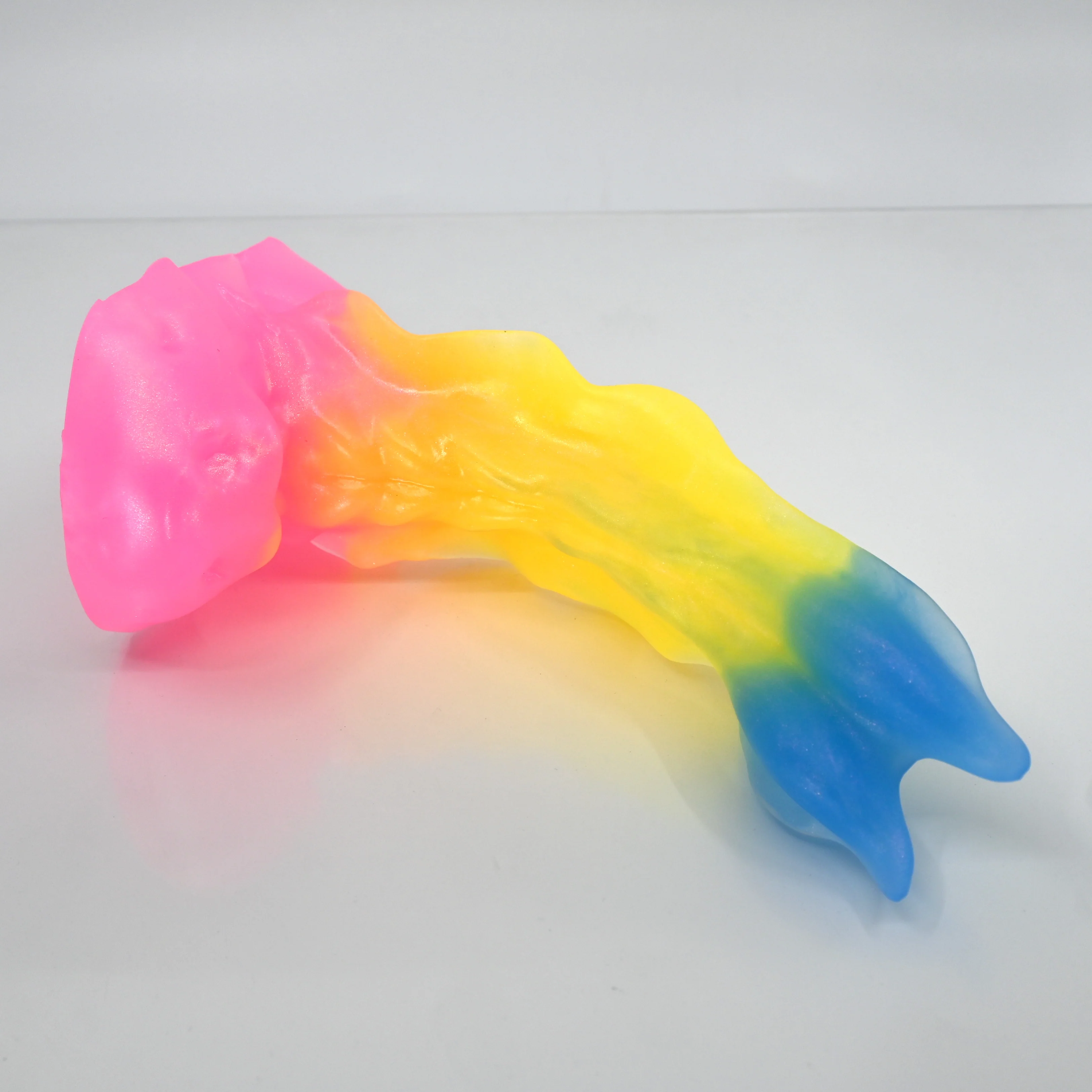 V2TDU19 Snark's Maw Small NC 0031 UV CS