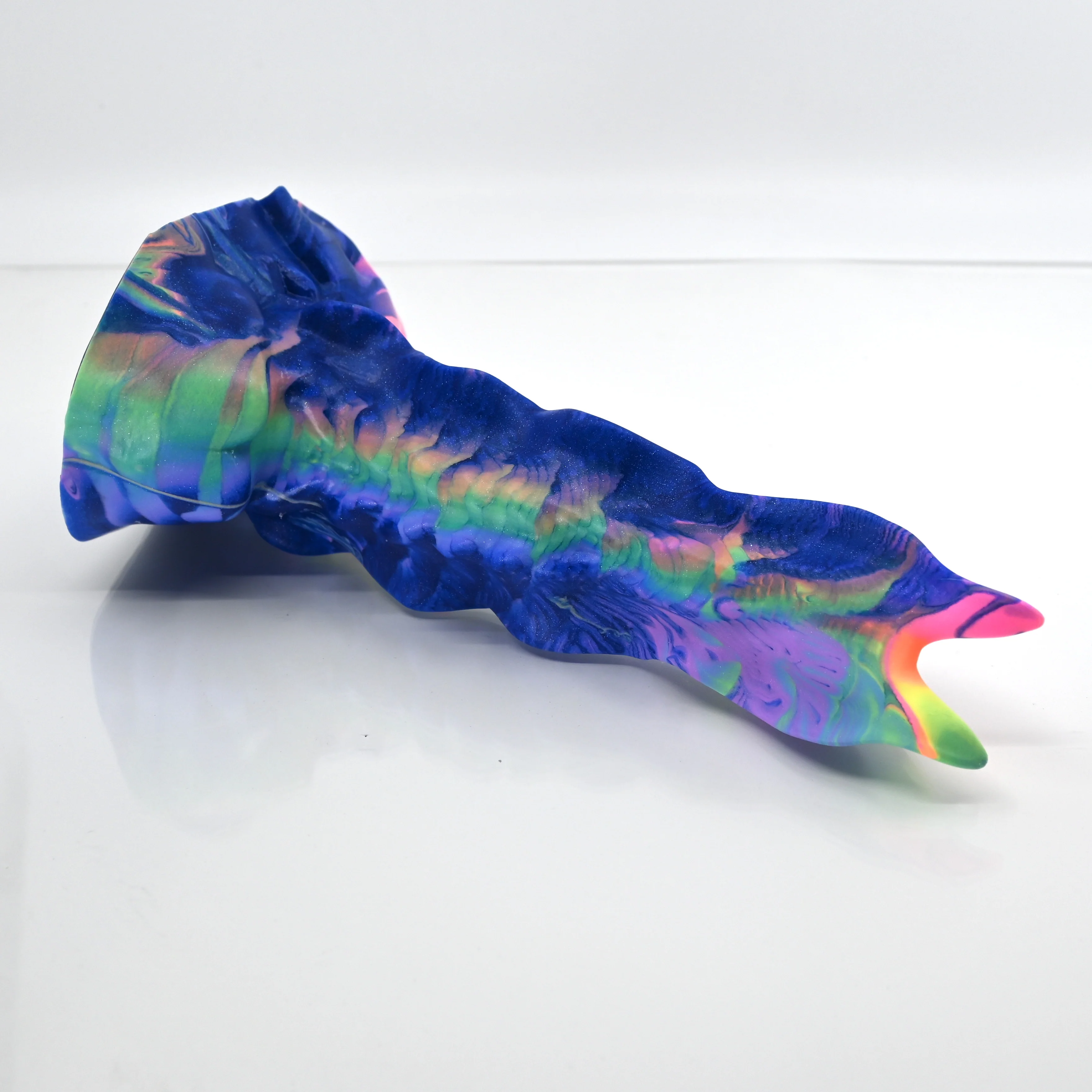 V2SCJ95 Snark's Maw Small 0030 UV GITD - Image 2