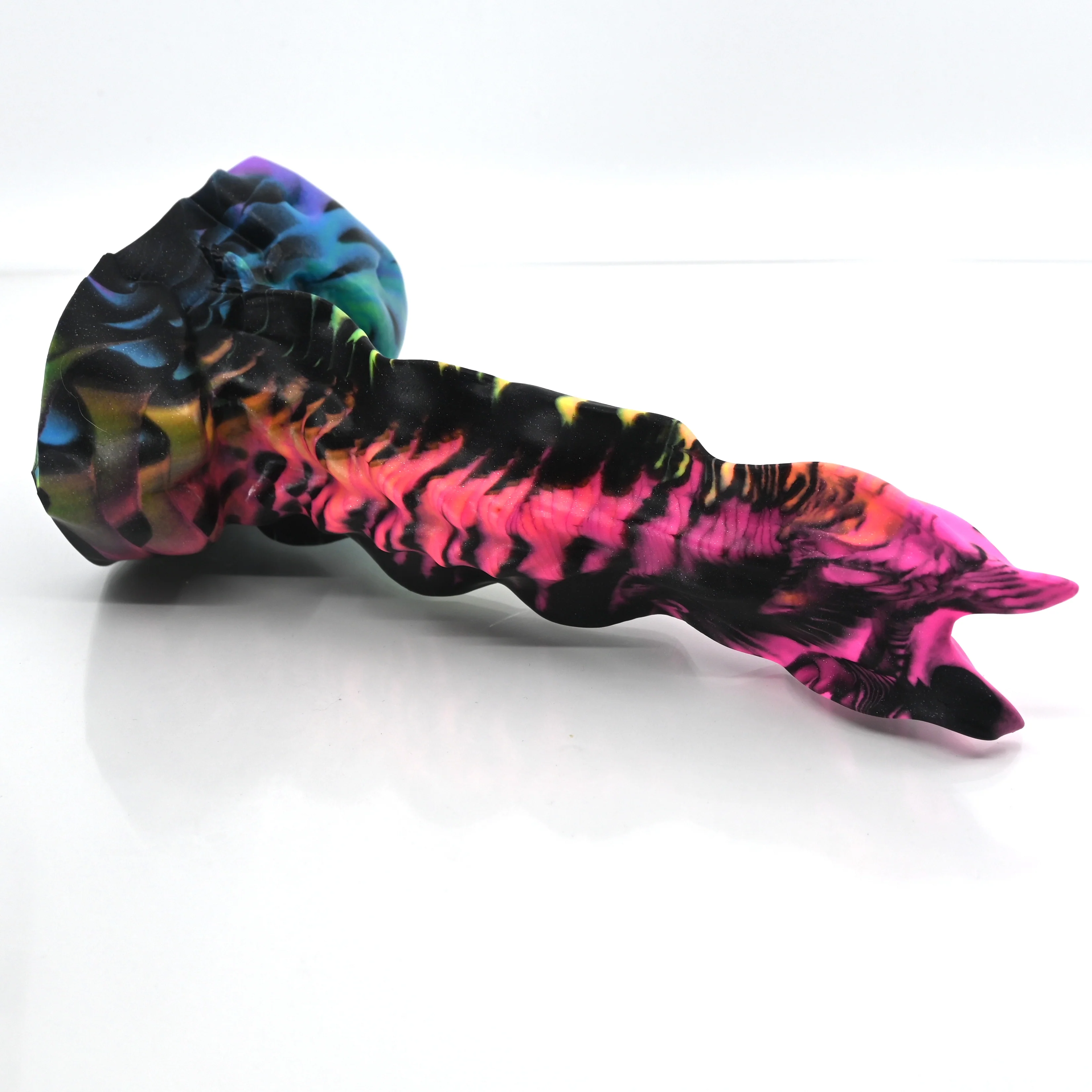 V2SCM96 Snark's Maw Small 0030 UV GITD - Image 2
